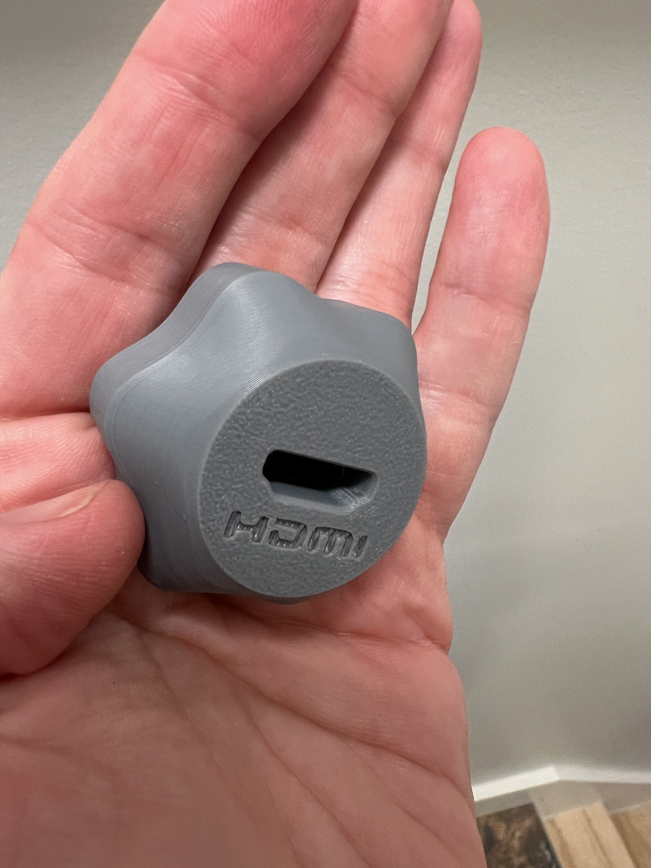 Cursed Connectors: H2O to HDMI Adapter - photo 4