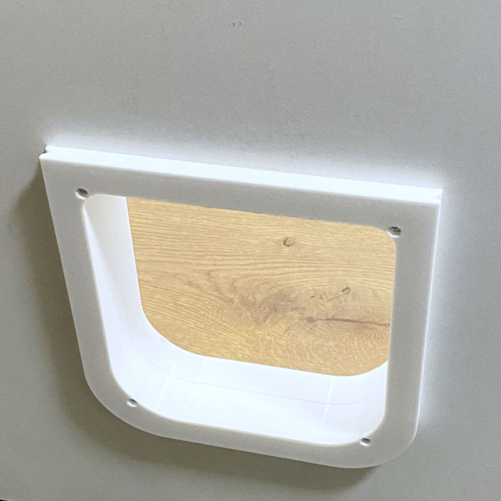 Cat door - manually closable - photo 2