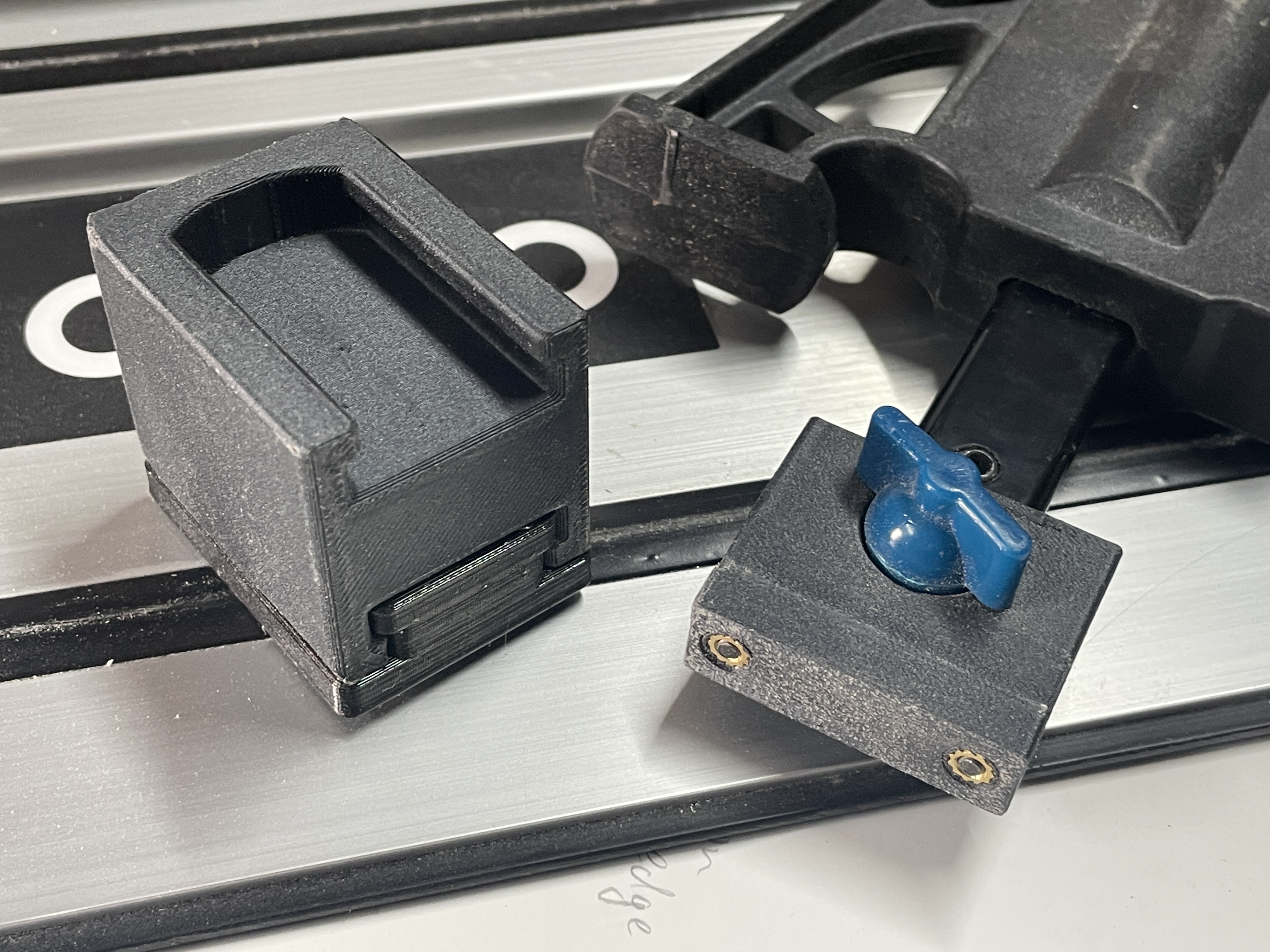 Workzone (Aldi) - Festool / Makita / Ozito tracksaw clamp - photo 3