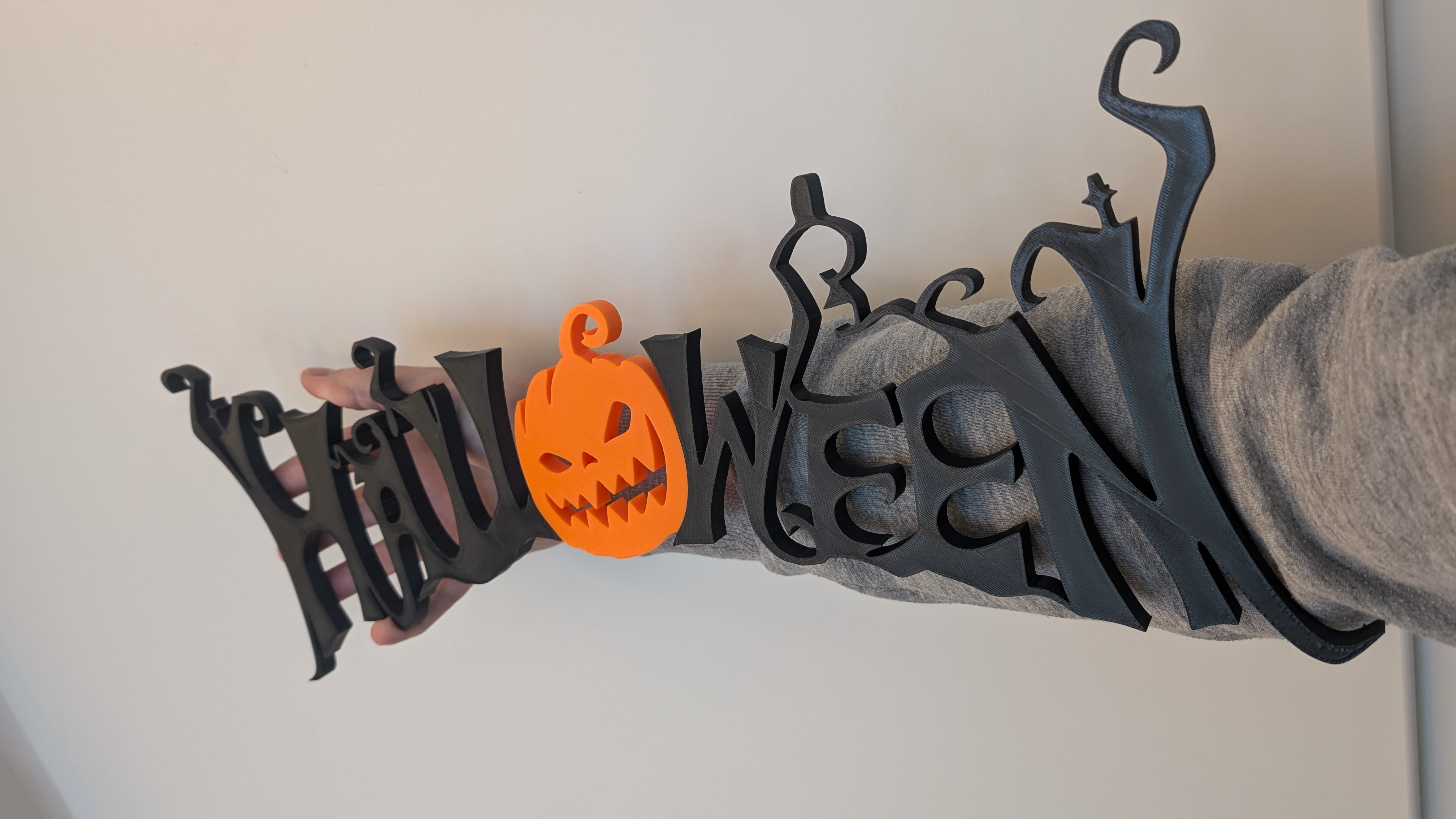 Big halloween door sign (multipart)