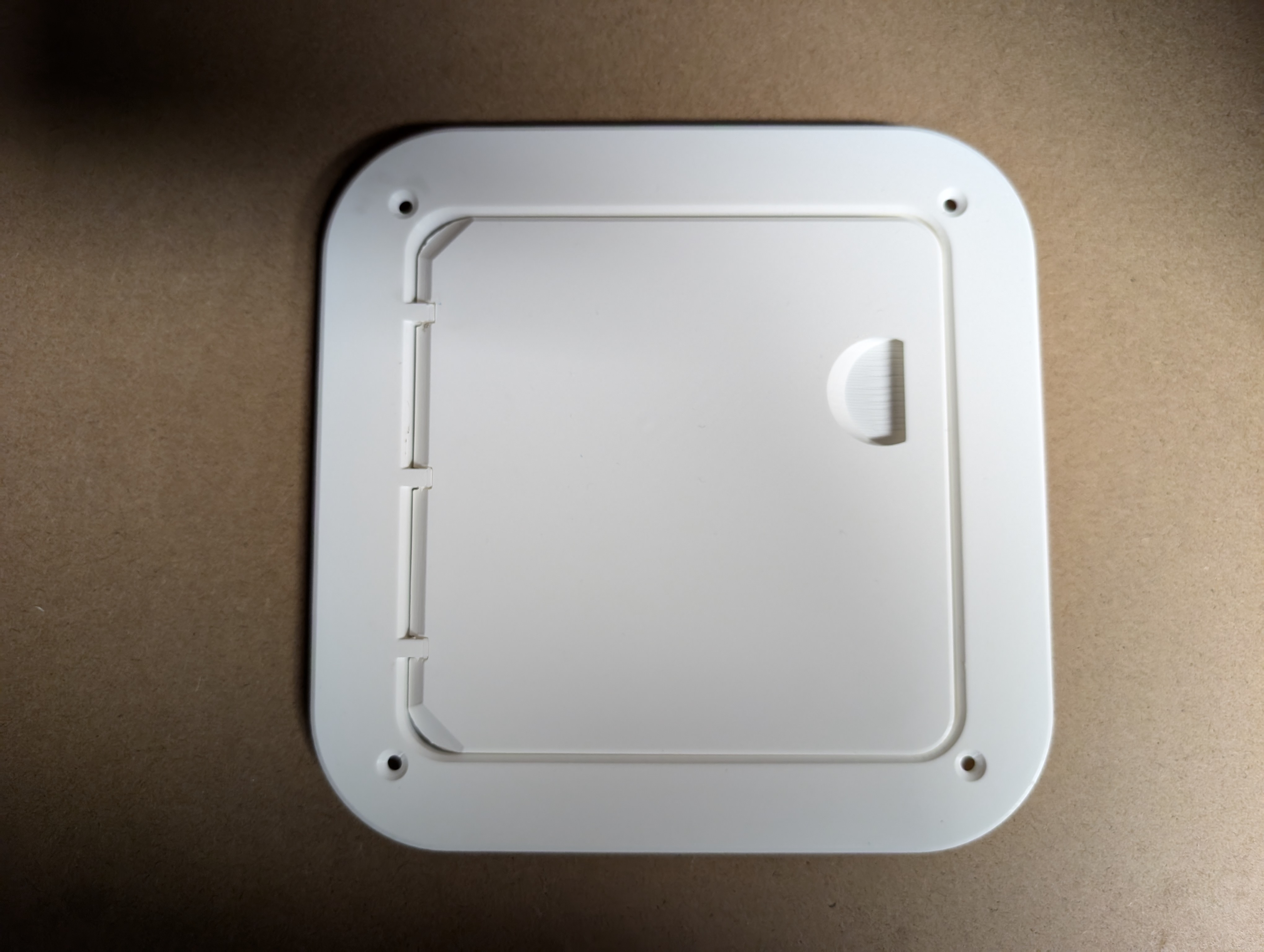 Access door with blank cover - Remix - Print in place