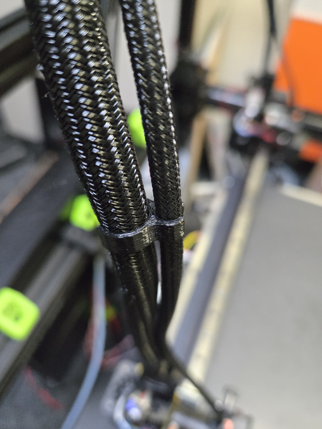 Clip for RatRig V-core 4 remixed (sleeved PTFE) - photo 2