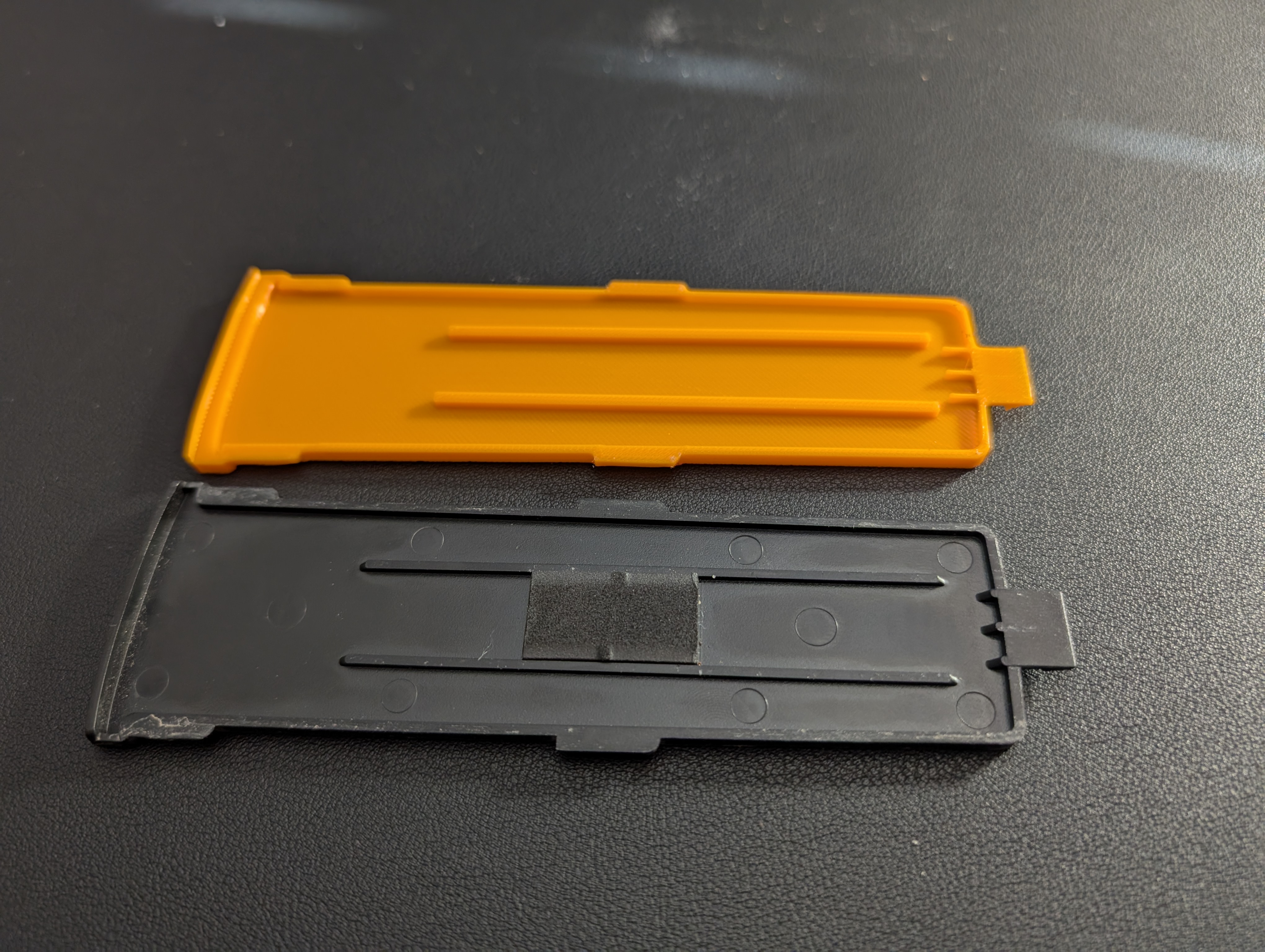 Traxxas TQ Battery Door Replacement