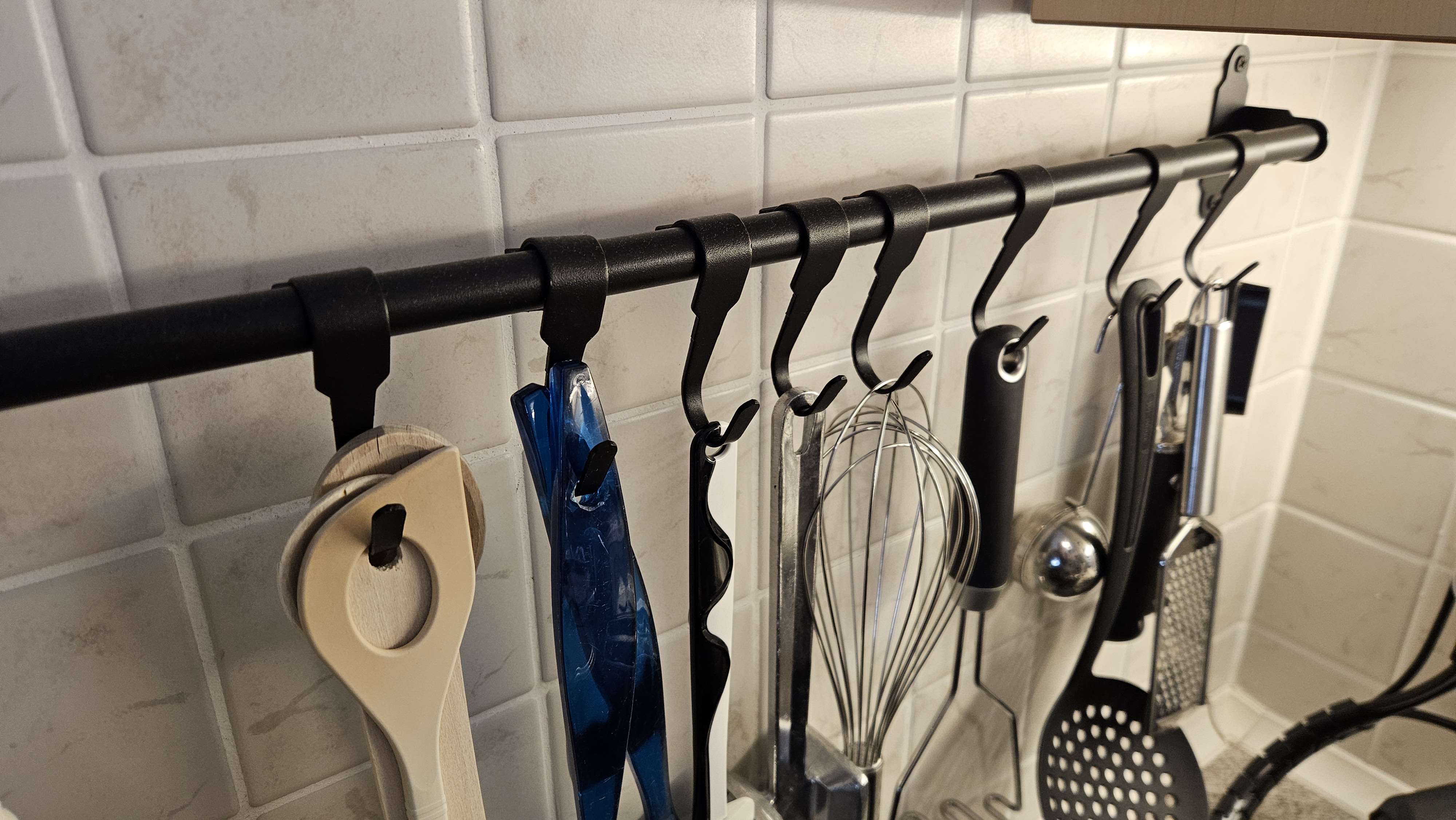Hook Lock for IKEA Hultarp Kitchen Organizing Rail - photo 3