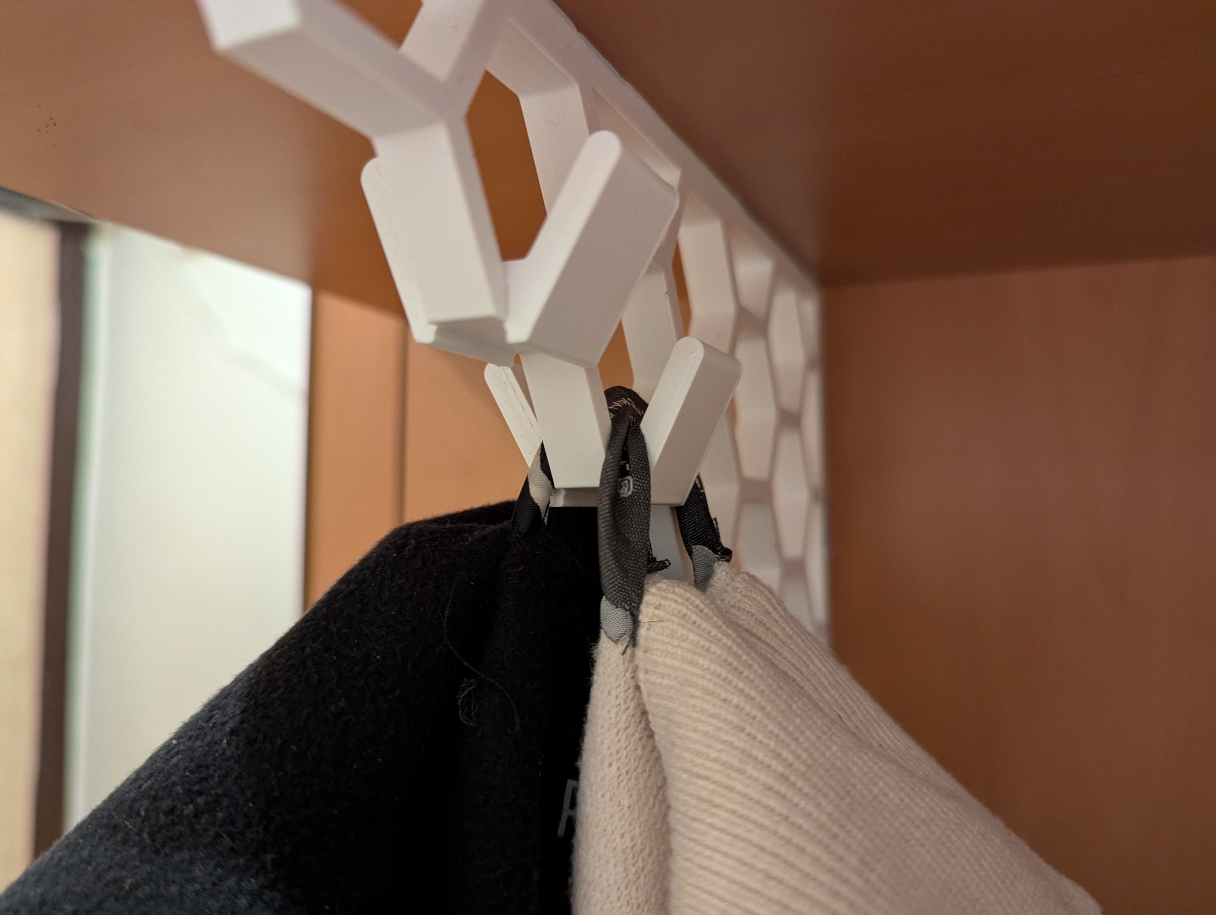 Hexagon (bestagon) Shelf bracket / Coat hanger - photo 3