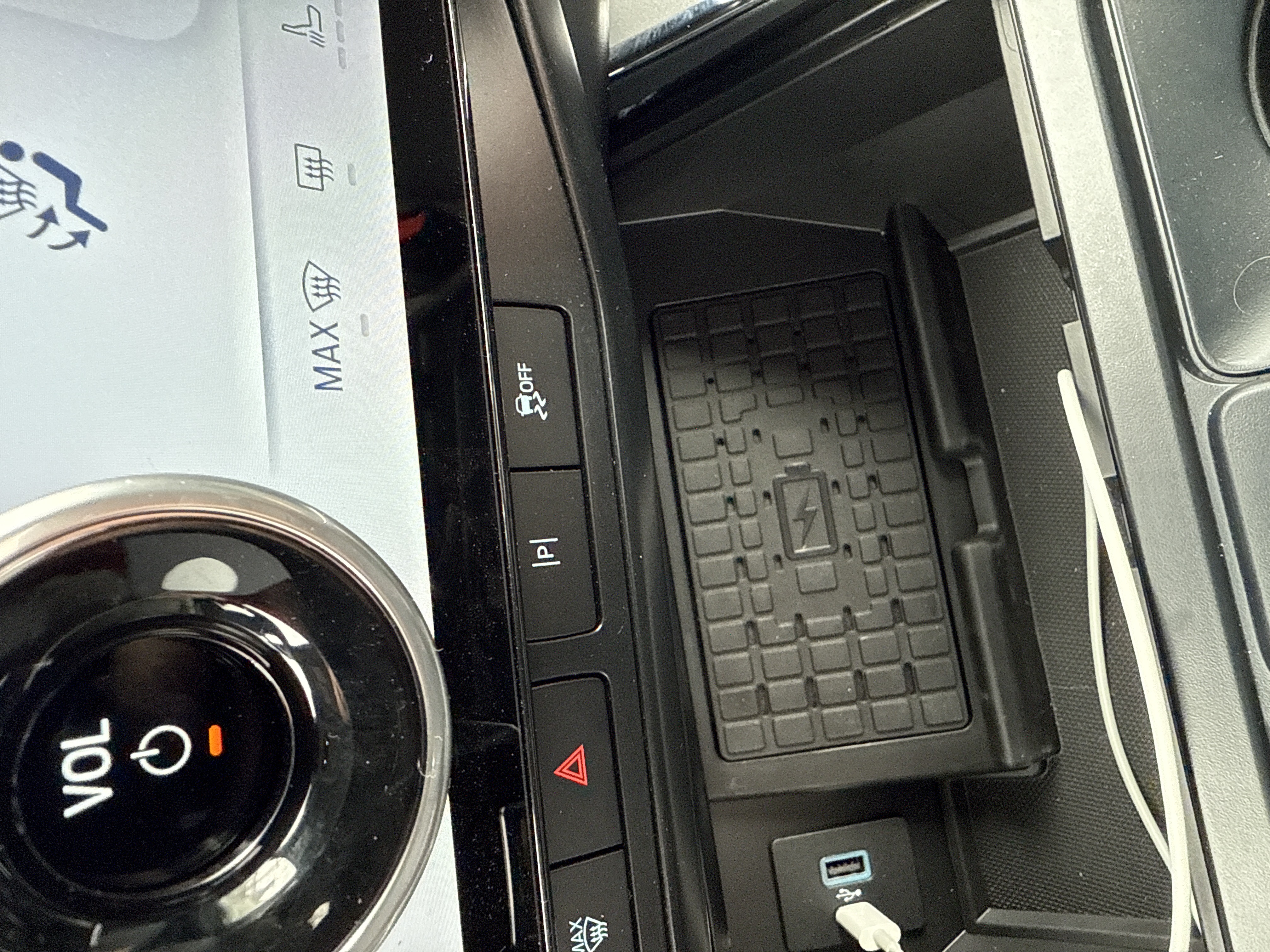 F-150/Lightning MagSafe adapter and false tray - photo 3