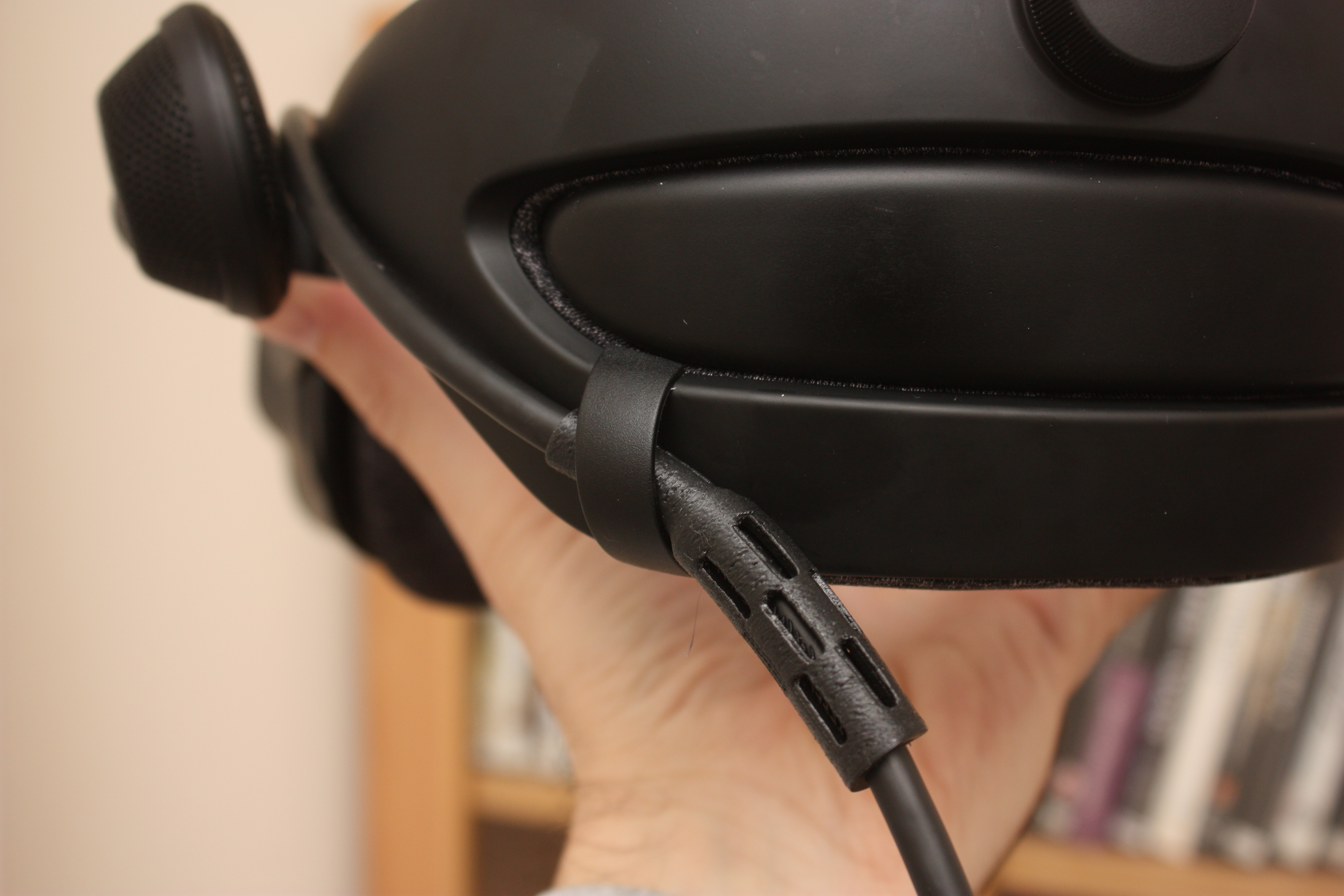 Flex cable relief for Valve Index - photo 2