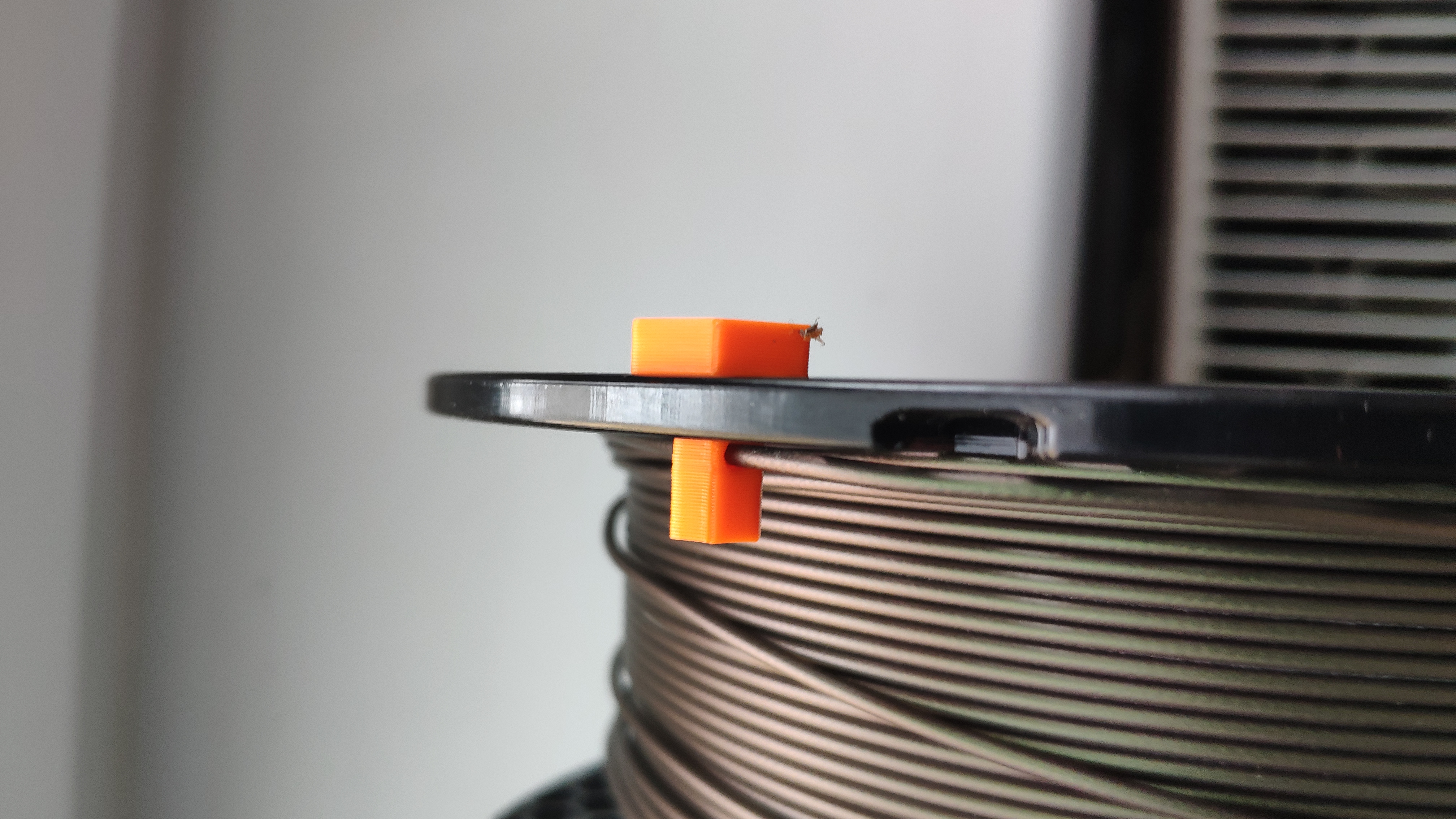 Filament clip for prusament spool - photo 2