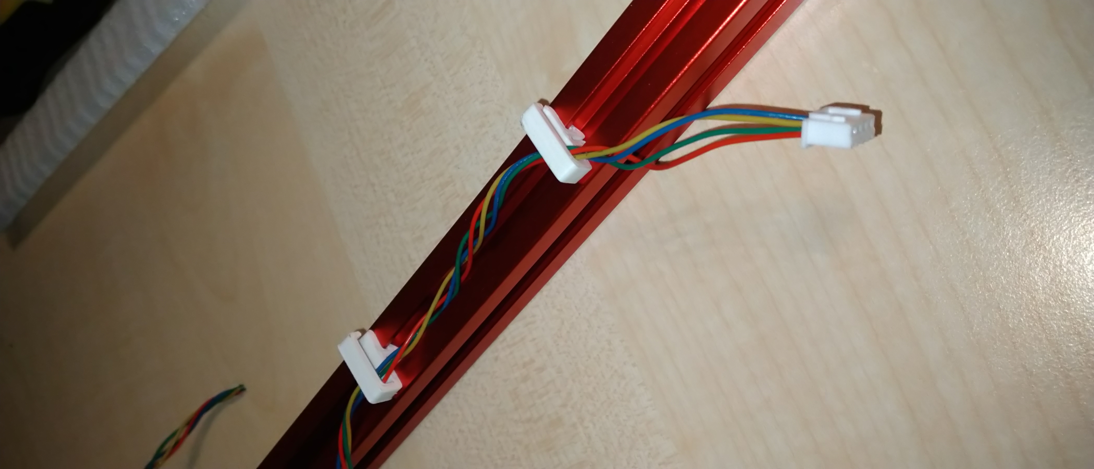 cable clip for 2020 extrusion - photo 2