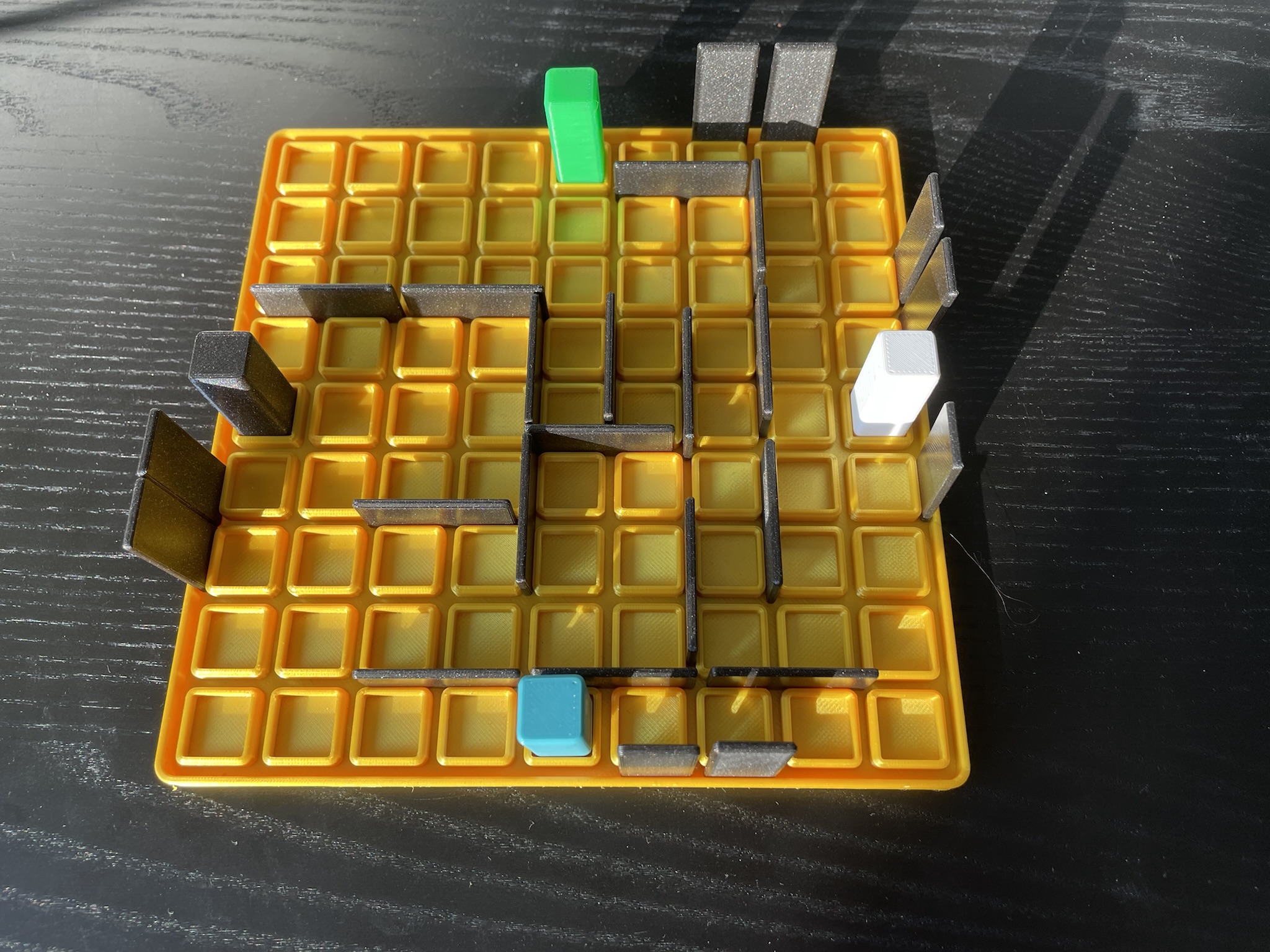 Quoridor board game 2 or 4 players - photo 2