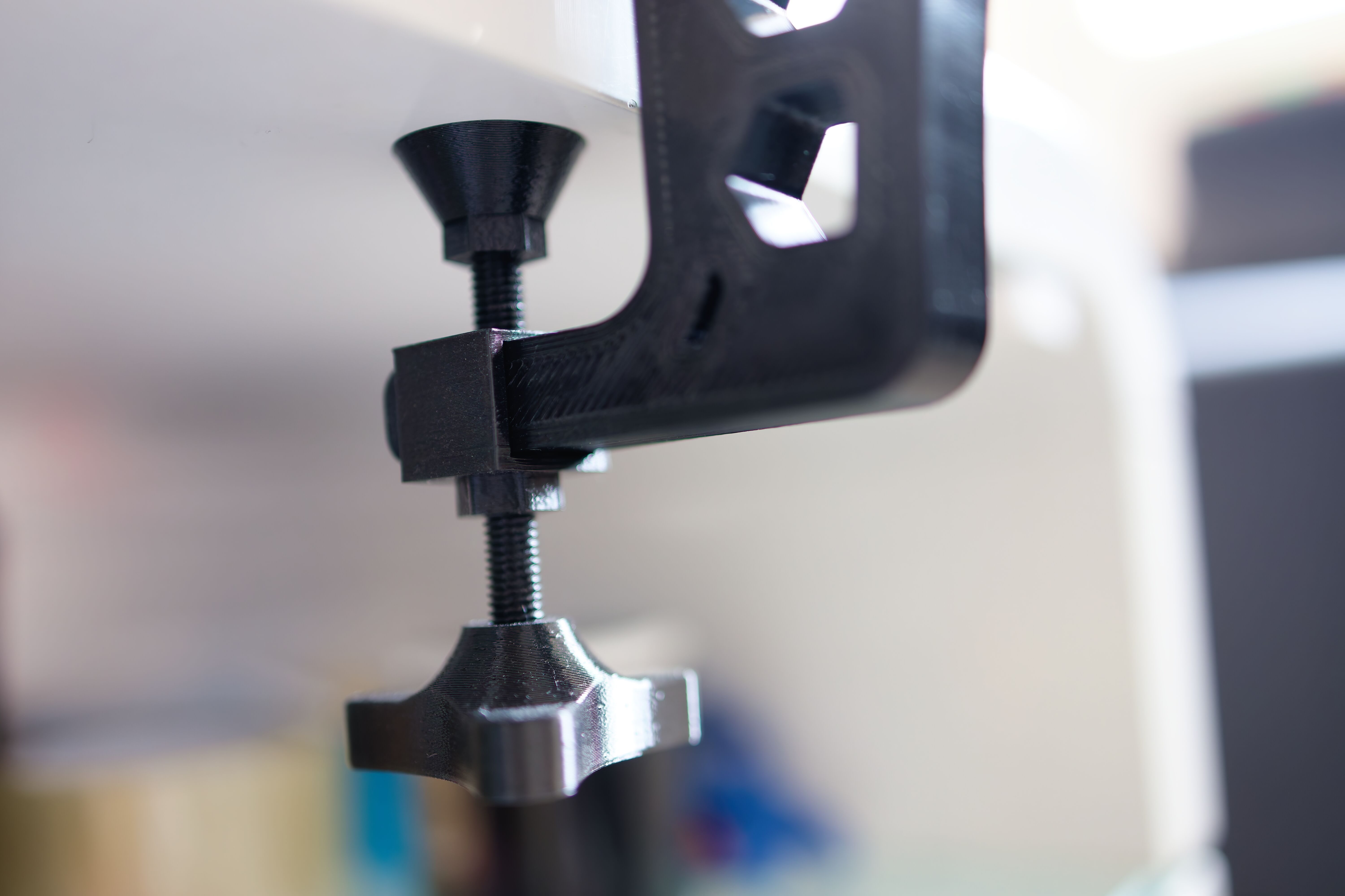 Snowboard Vise with Mounting Platform and Clamp - photo 3