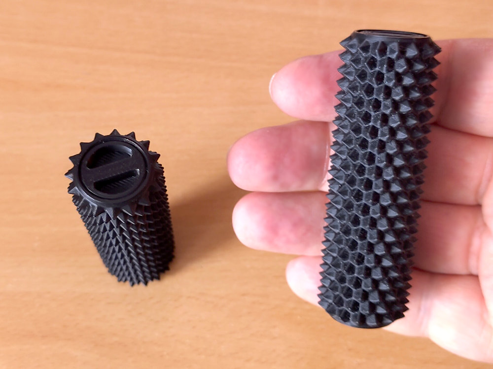 Spiky stim toy
