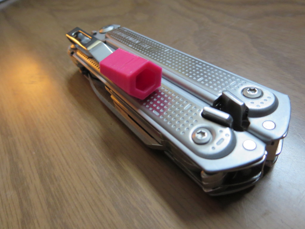 Leatherman FREE P2/P4 Hex 1/4" and 1/8" Socket Adapter - photo 4