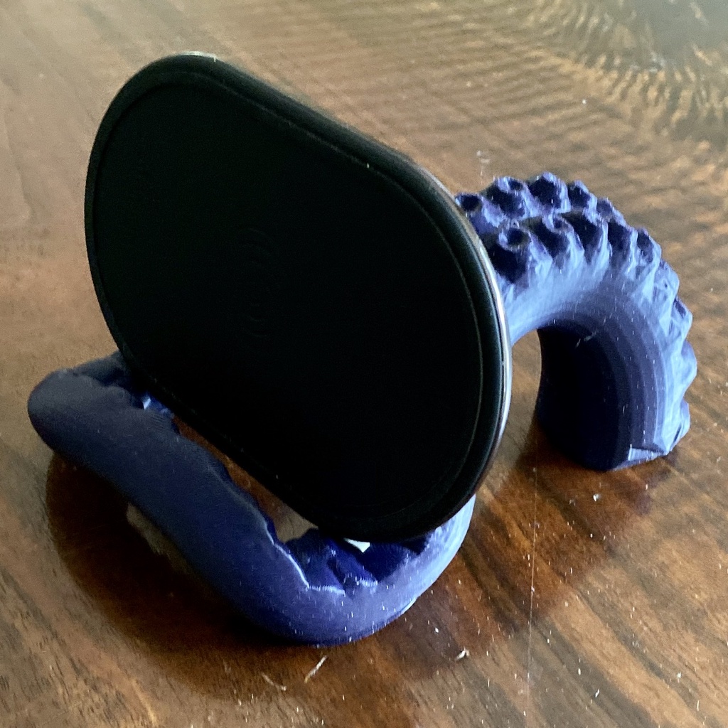 Qi Wireless Octopus Tentacle Phone Stand with Pockets for Magnets - photo 2