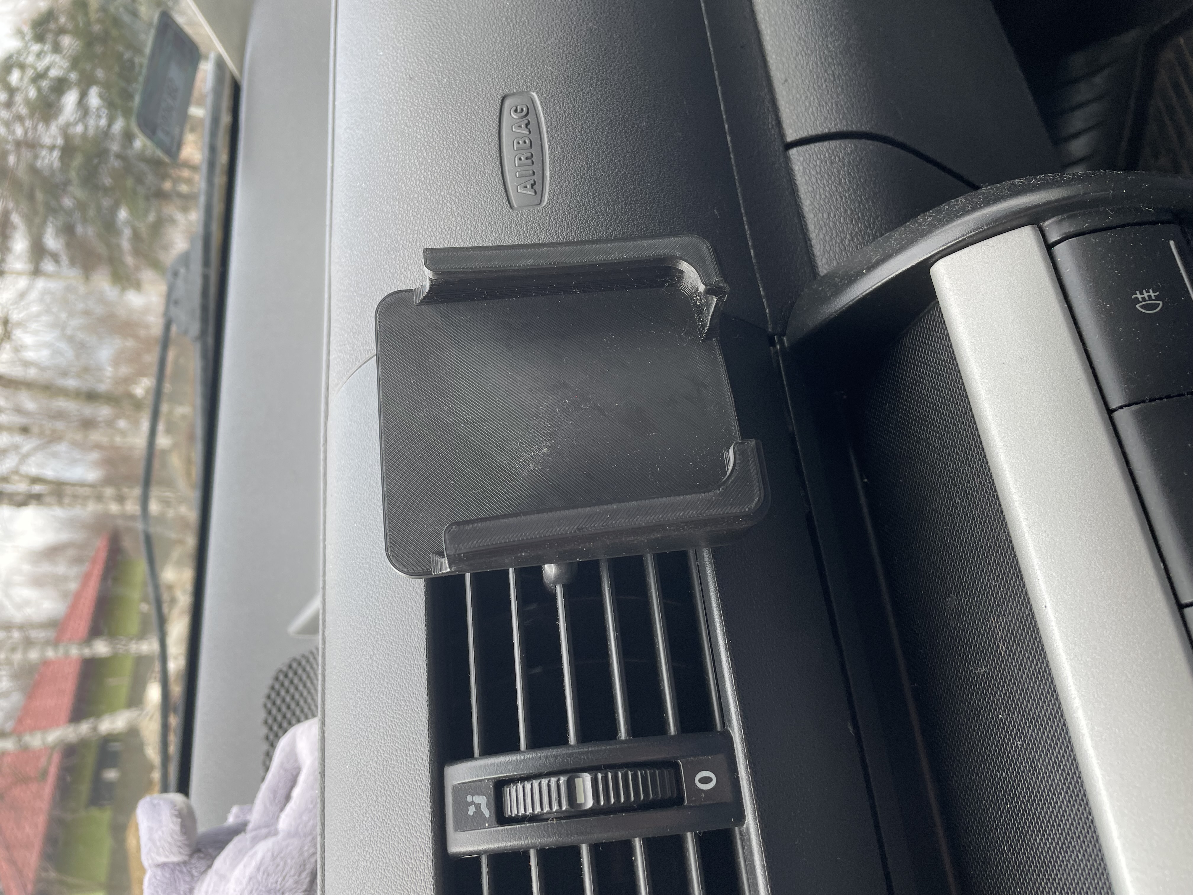 CAR PHONE HOLDER