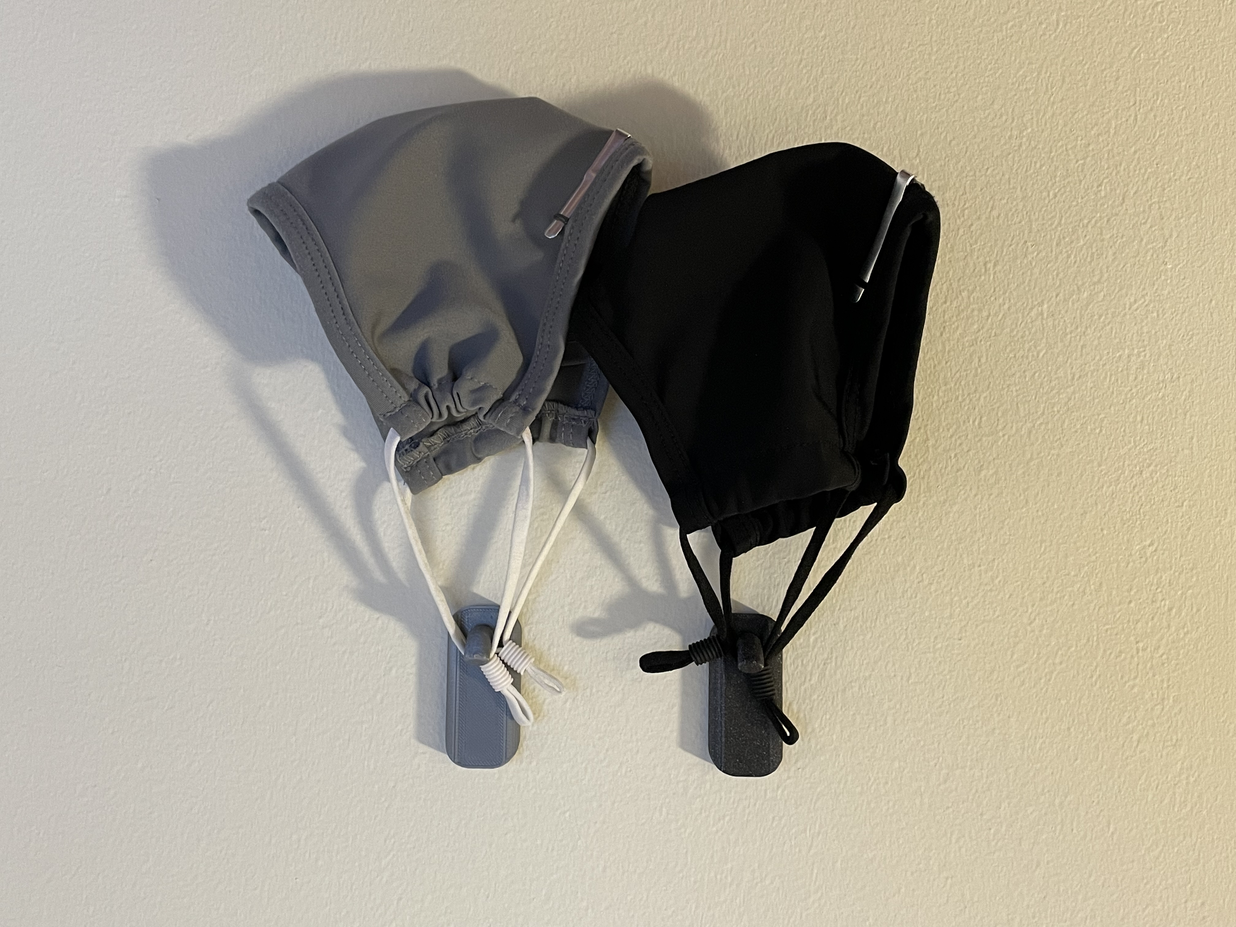 Wall hook for 3M Command strips (small) - photo 2