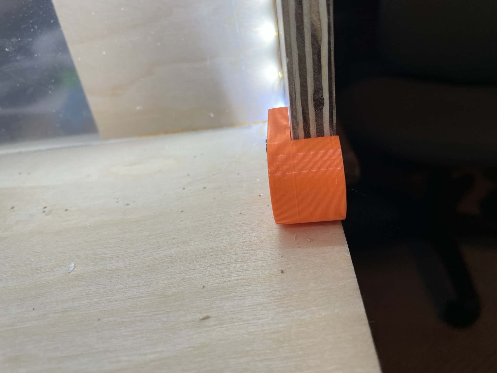 Magnetic Enclosure Door Catch - photo 2