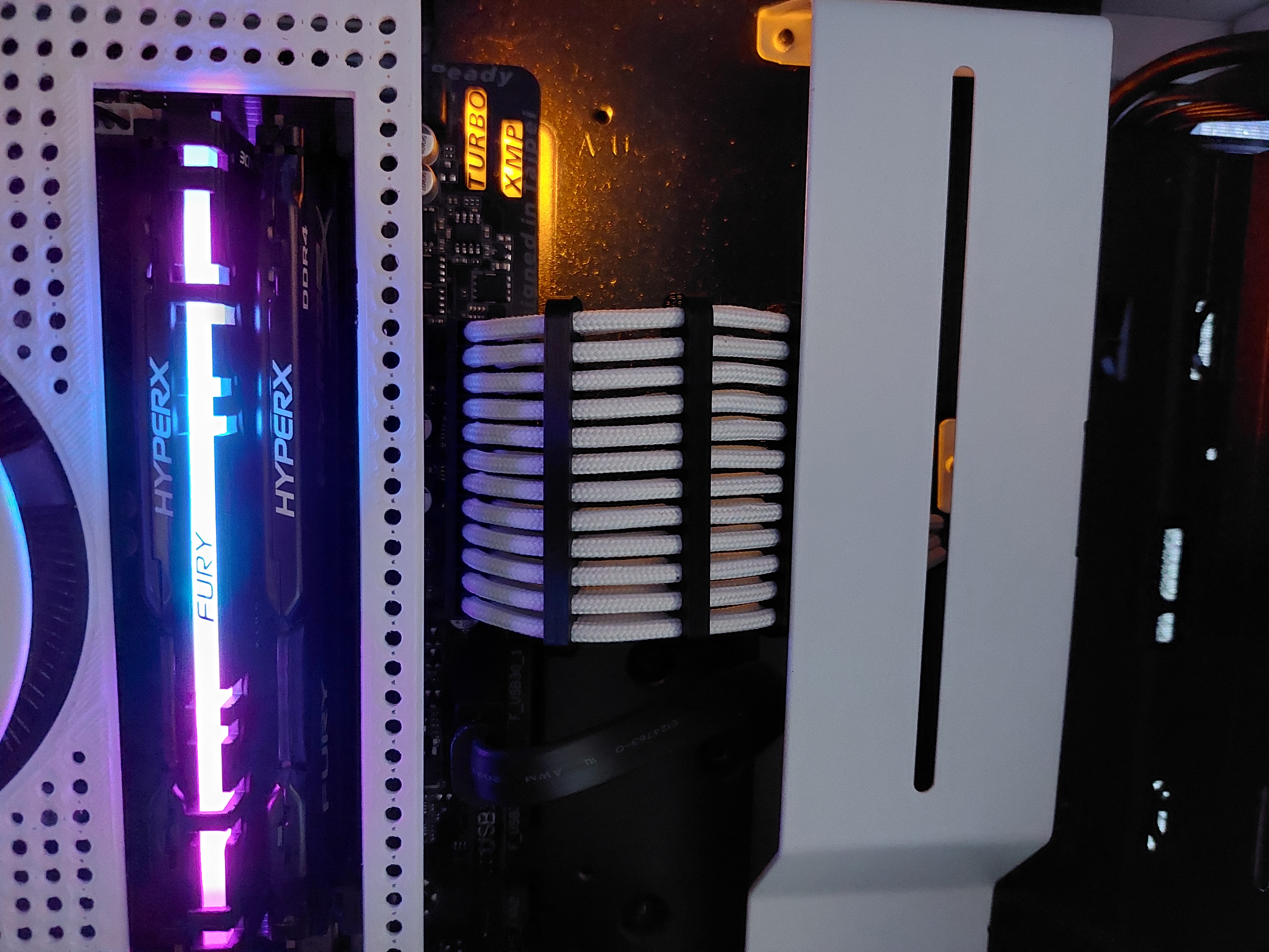 PC Cable Comb - photo 2
