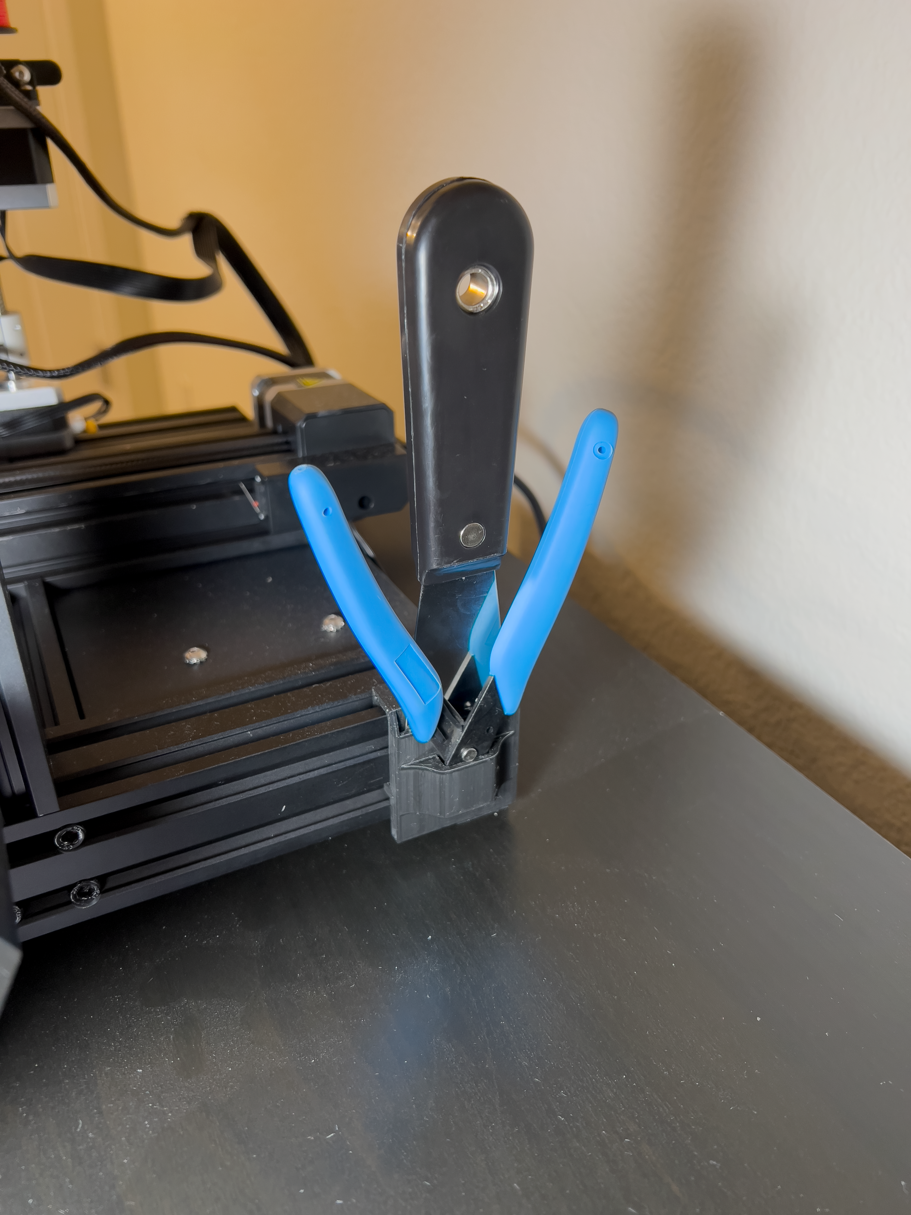 Ender 3 v2 Tool holder (updated 7/16/2022) - photo 2