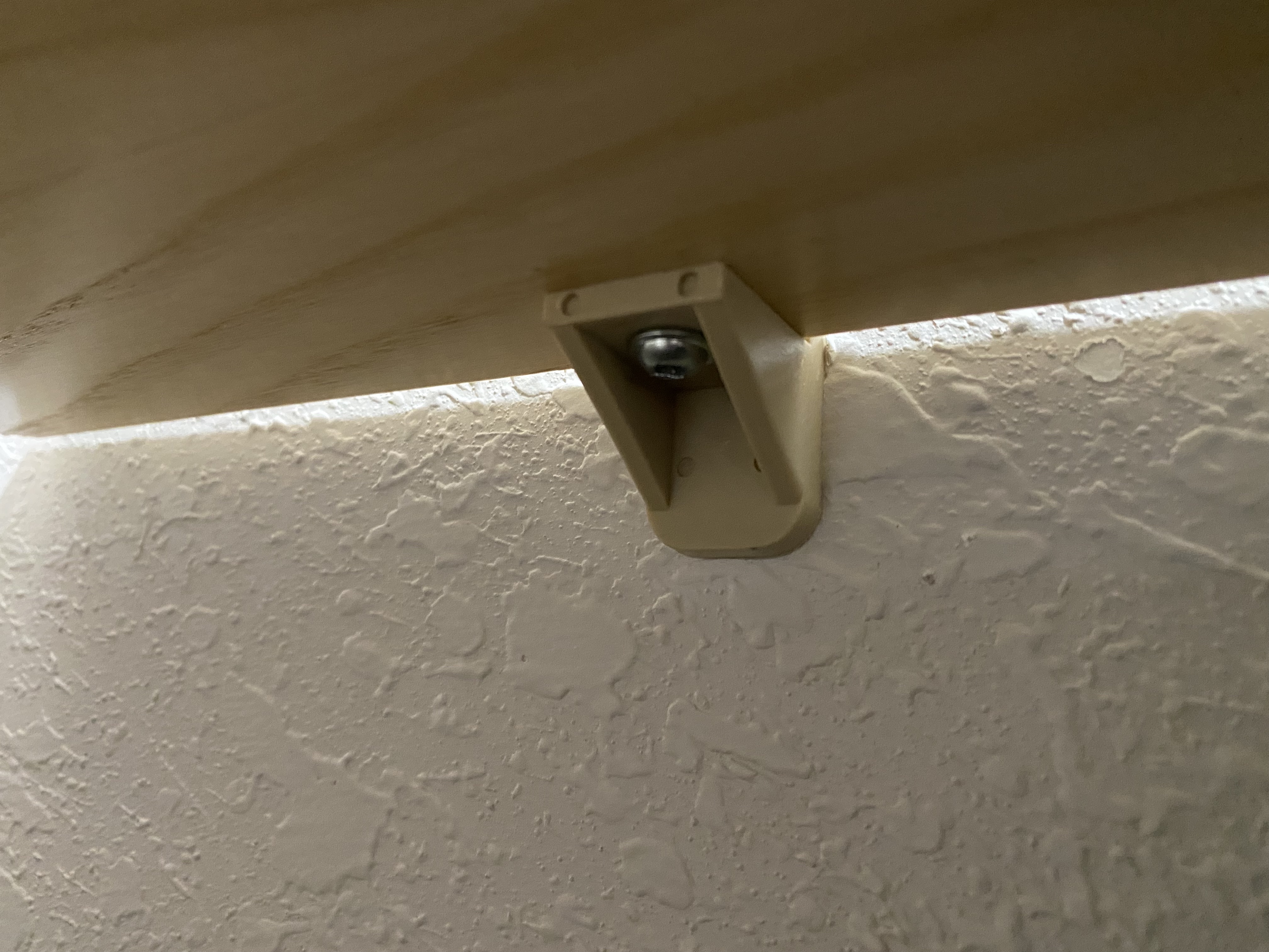 Wood shelf supports - photo 2