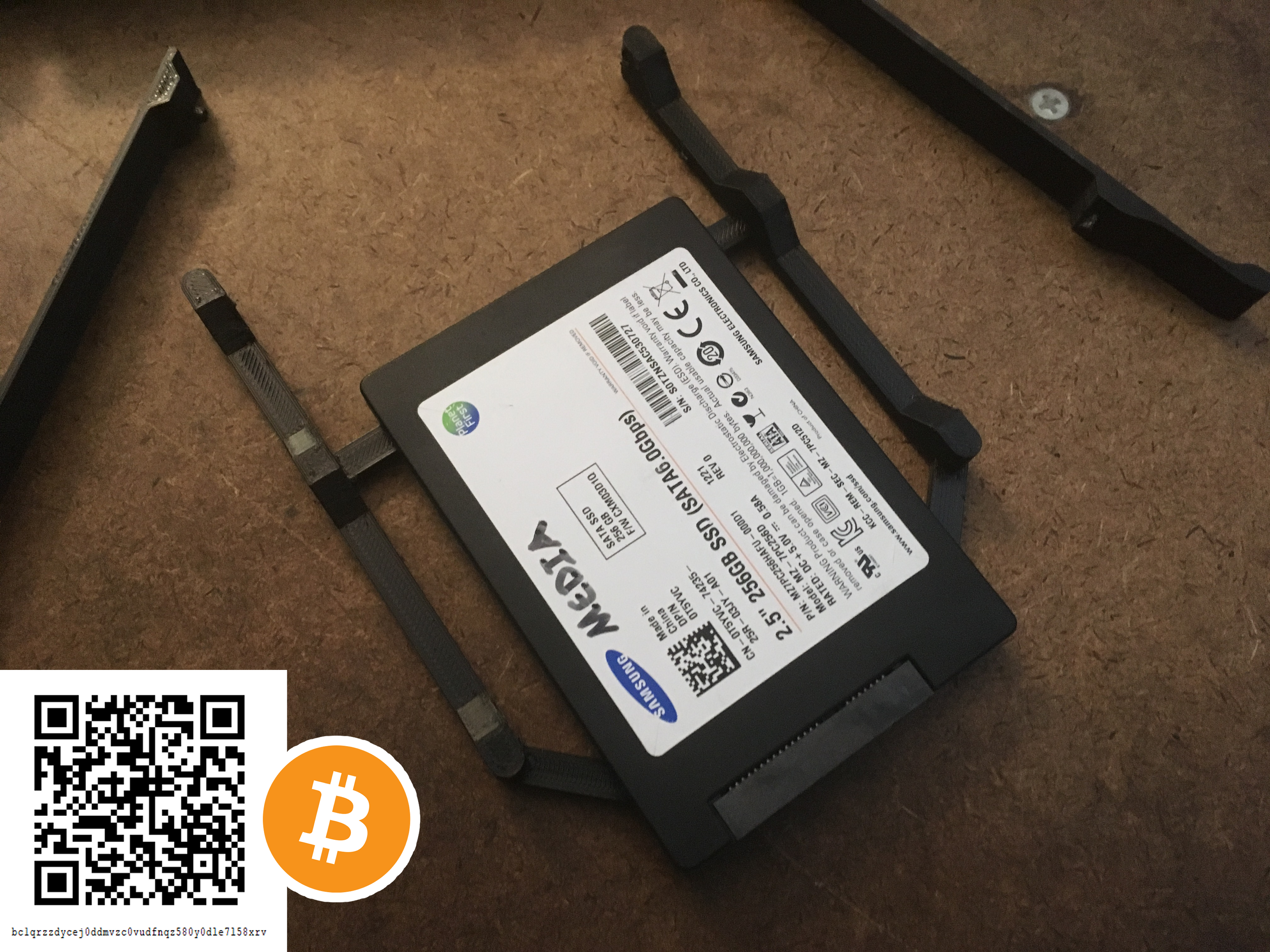 2.5" SSD to 3.5" SATA Bay Adapter
