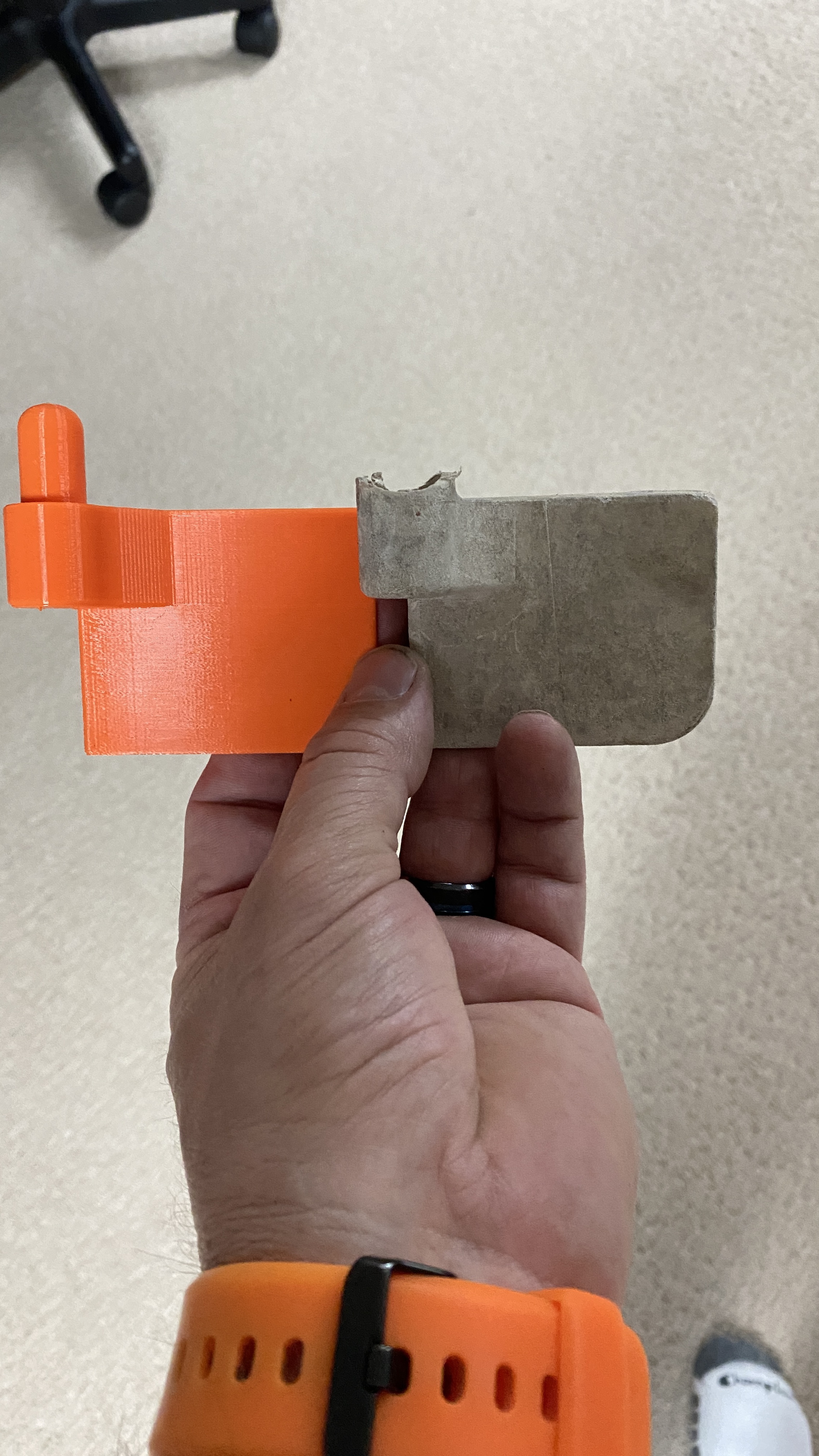 Plastic shed door hinge - photo 2
