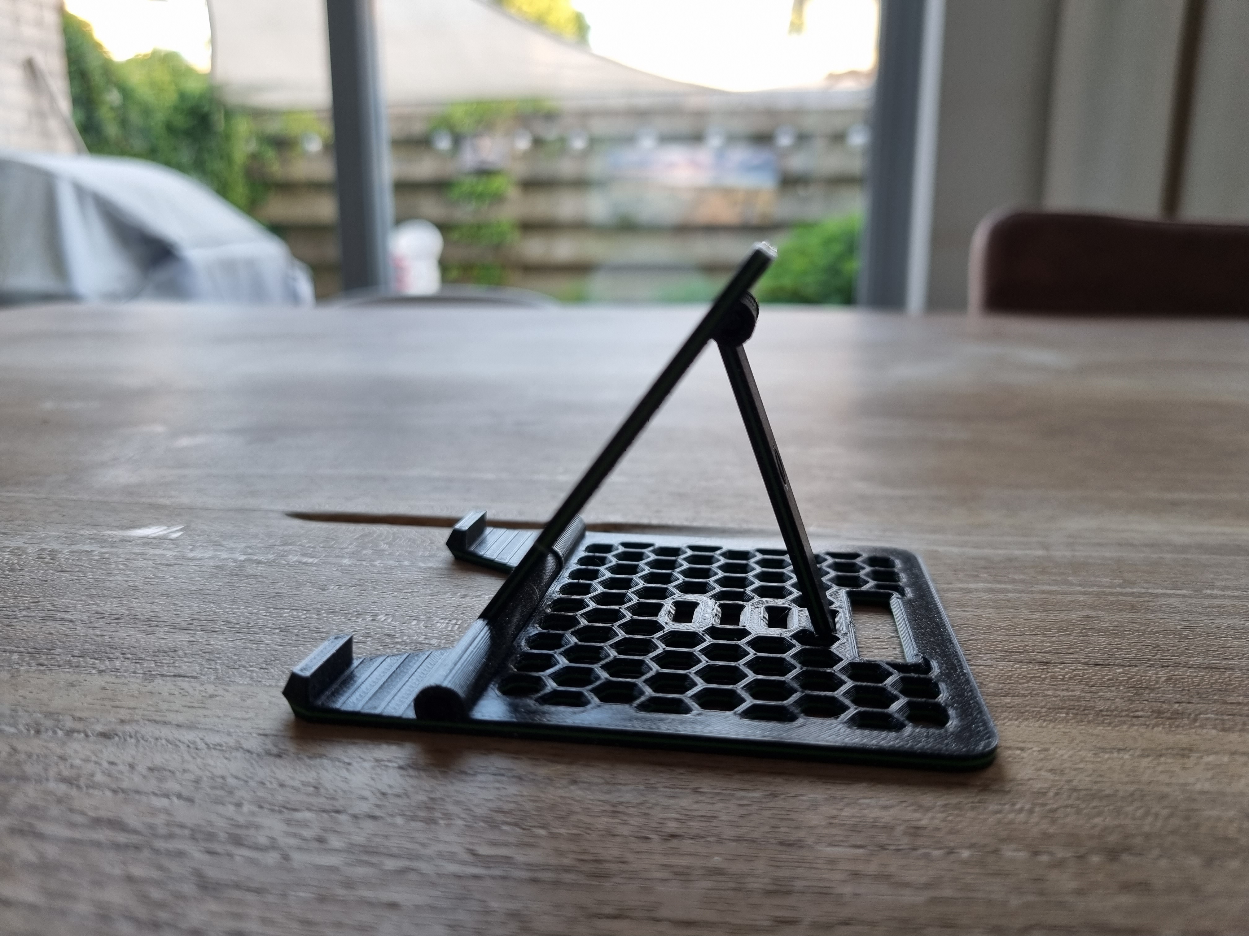 Print in place, foldable, adjustable, multicolor honeycomb phone holder - photo 3