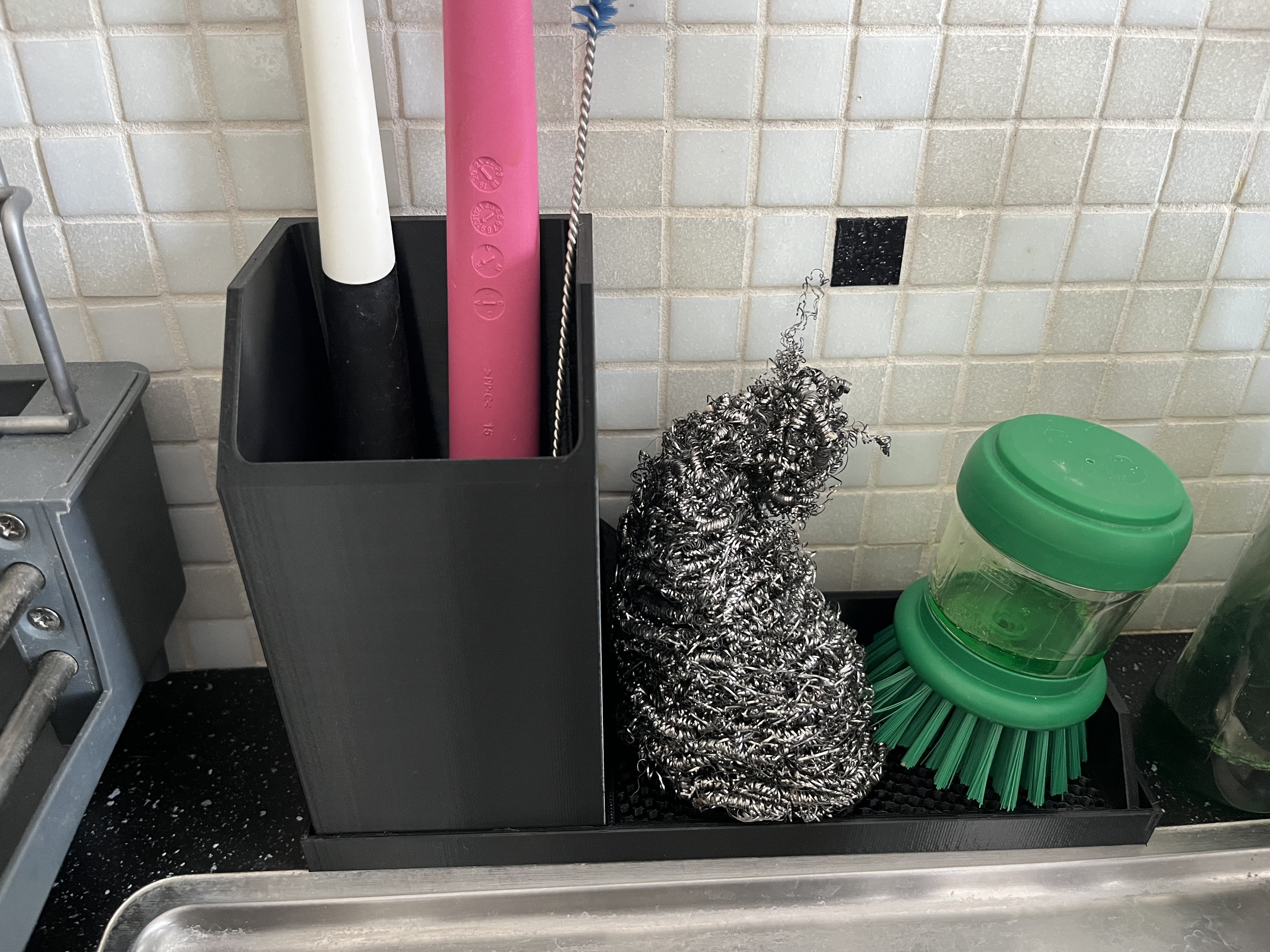 Kitchen Sink Organizer for tall objects with dripping tray