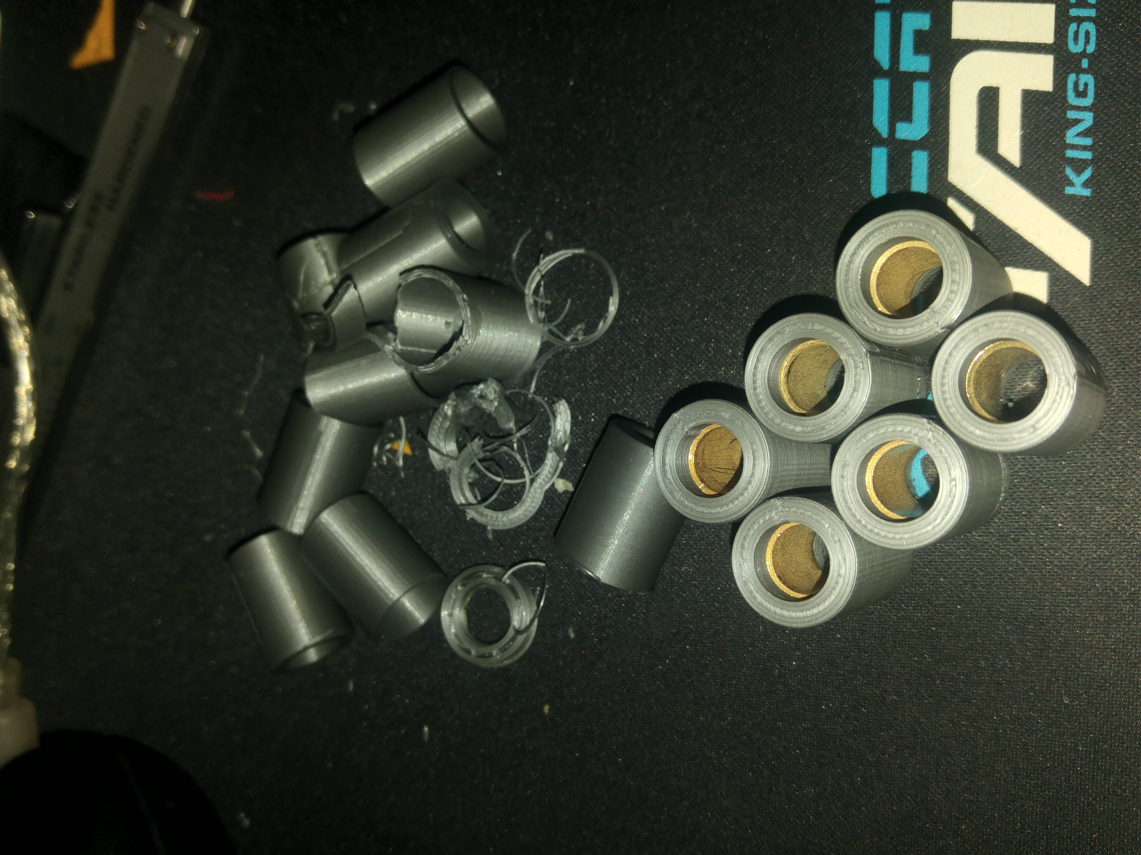 Customizeable bushing adapter