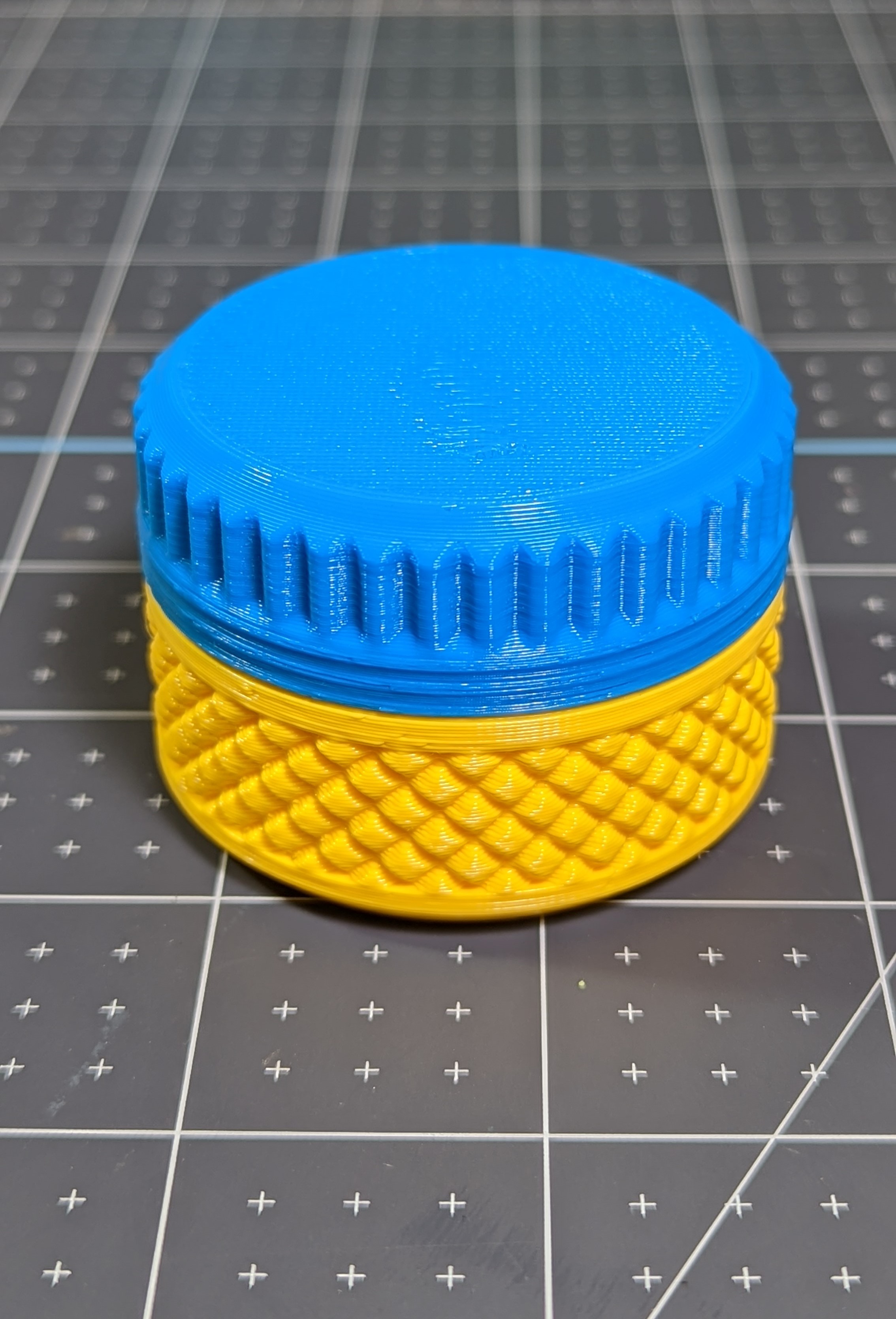 Efficient SD Card Case (Hold 11 SD cards + 8 Micro SD - Under 50g Filament) - photo 3