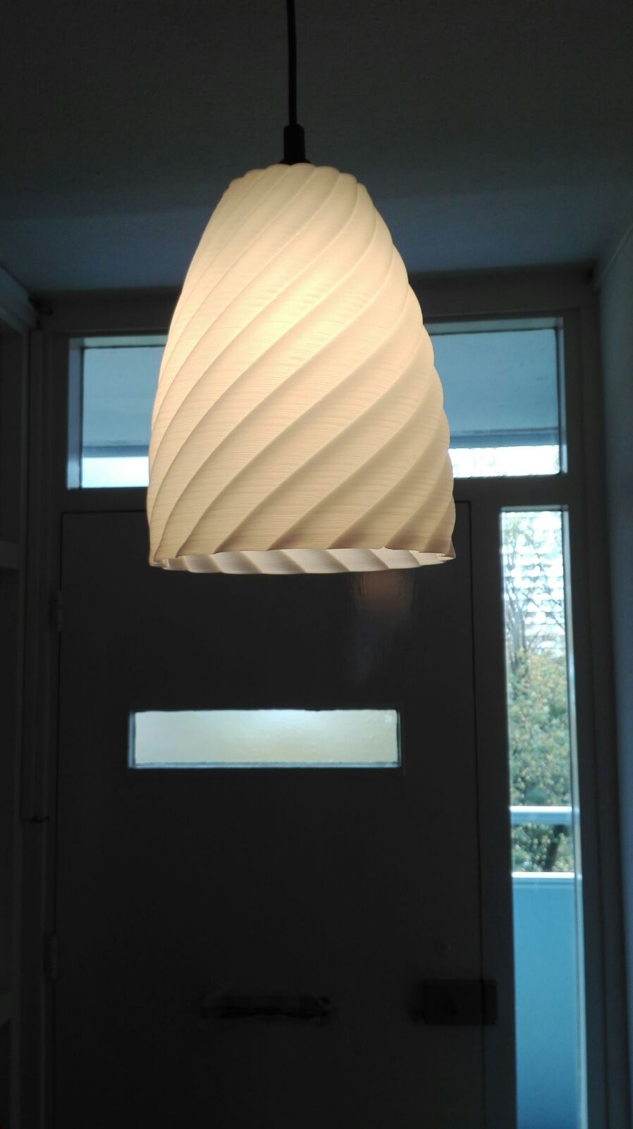 Rotation folded lamp shade