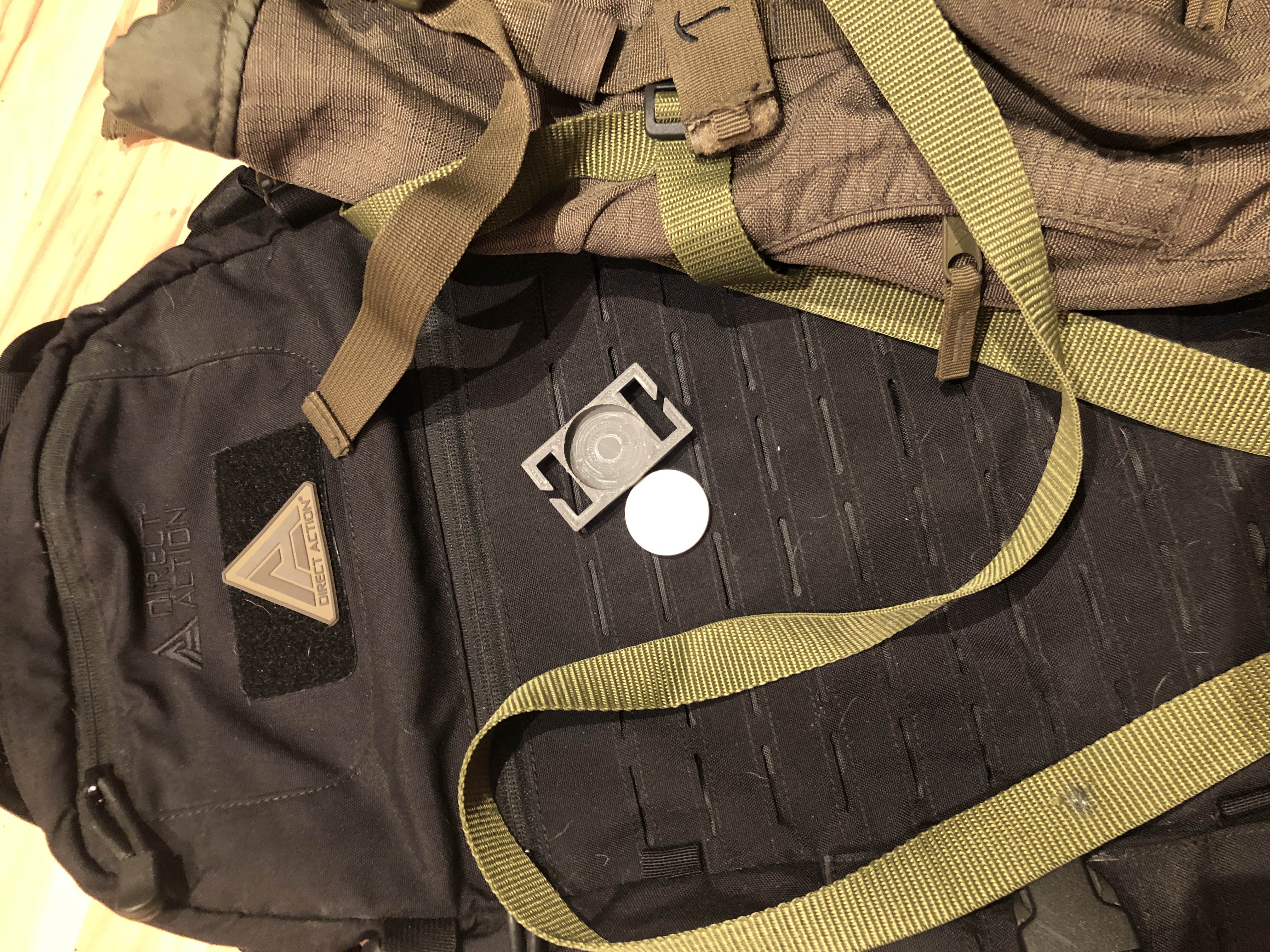 Apple AirTag MOLLE and Universal 25mm Webbing Mount - photo 2