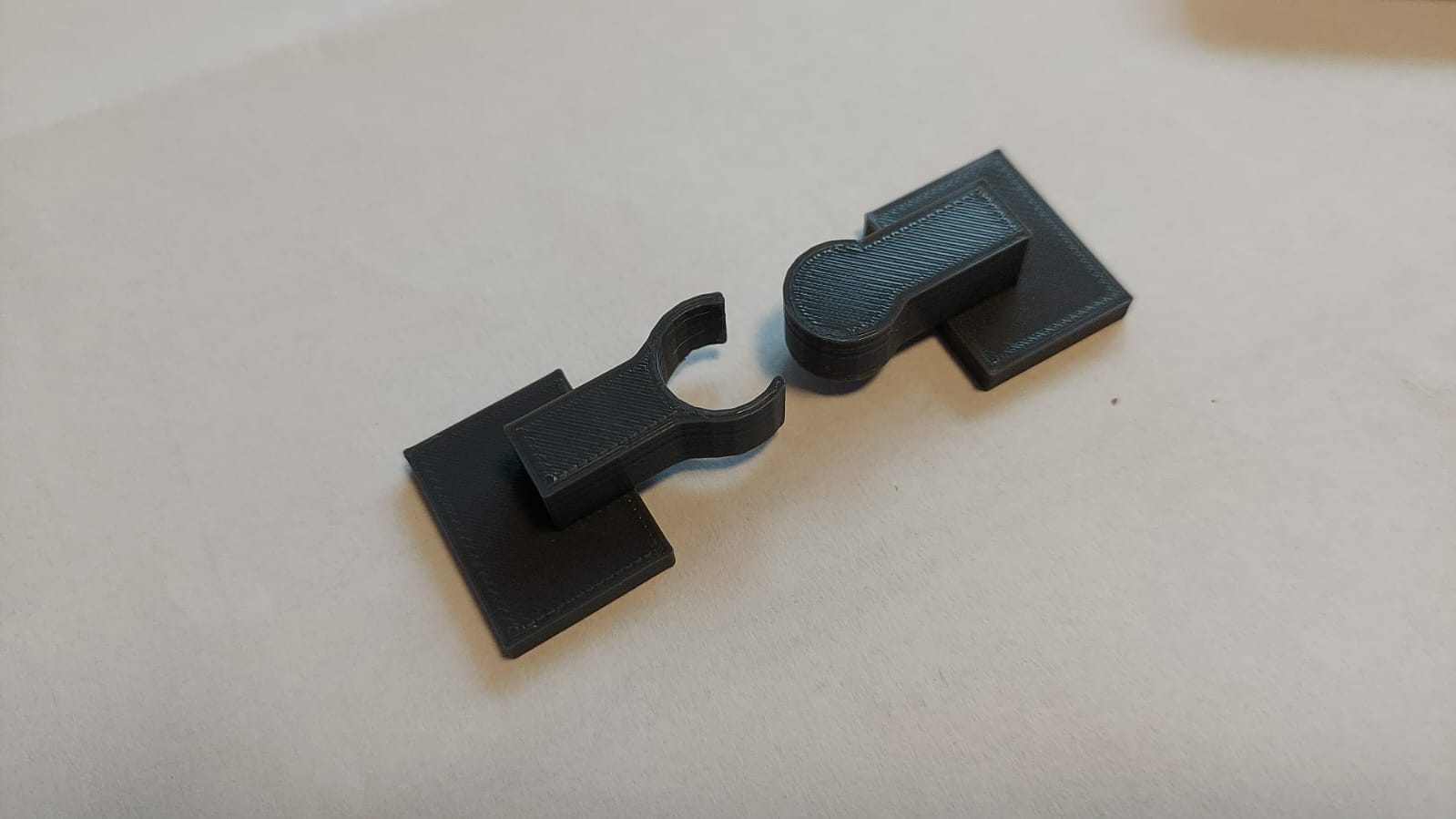 Simple Clip Latch