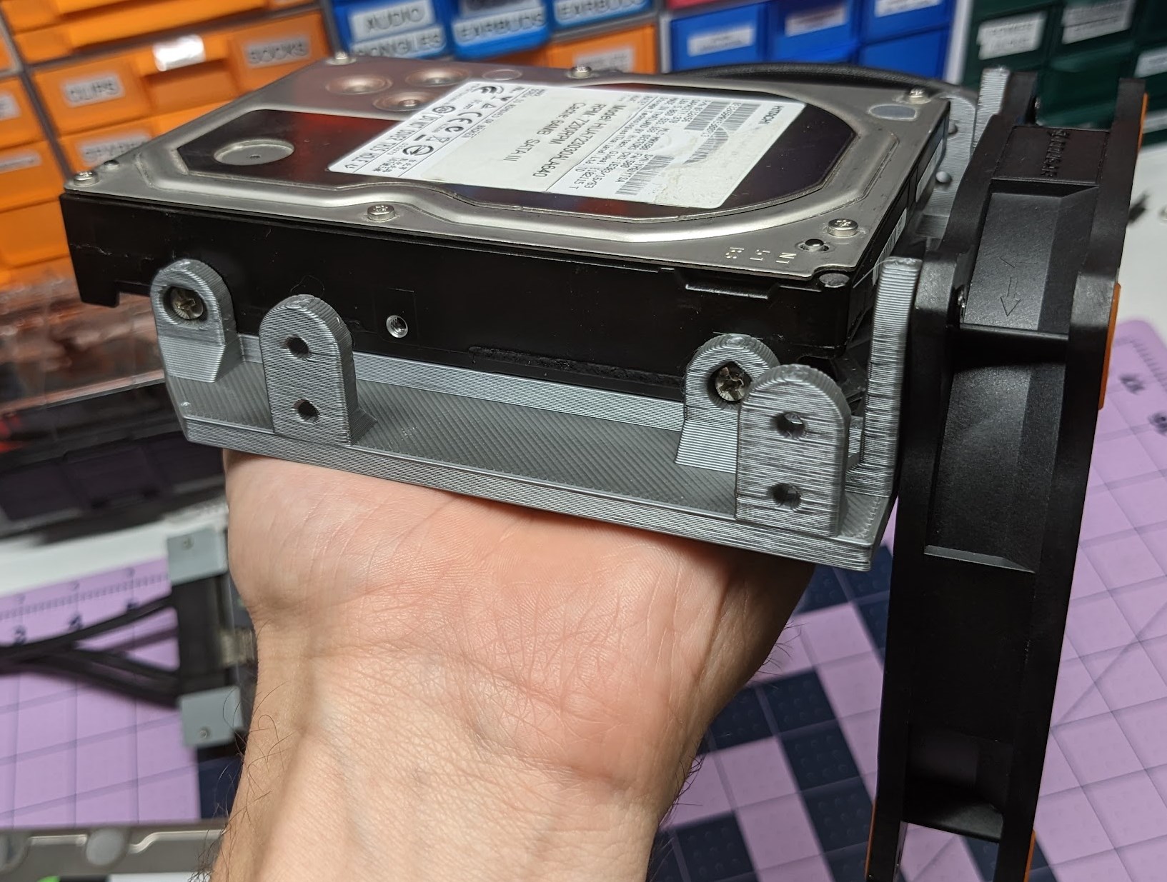 Hard drive bay adapter - 3.5" drive to 5.25" bay - photo 3