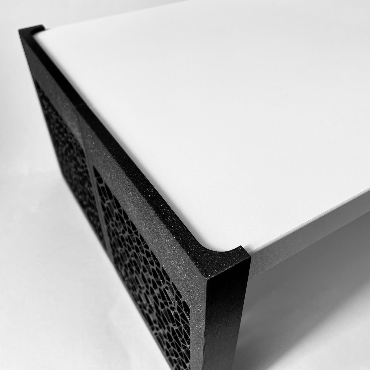 Ikea's Billy Macbook Pro Voronoi Shelf Insert for Eket - photo 4