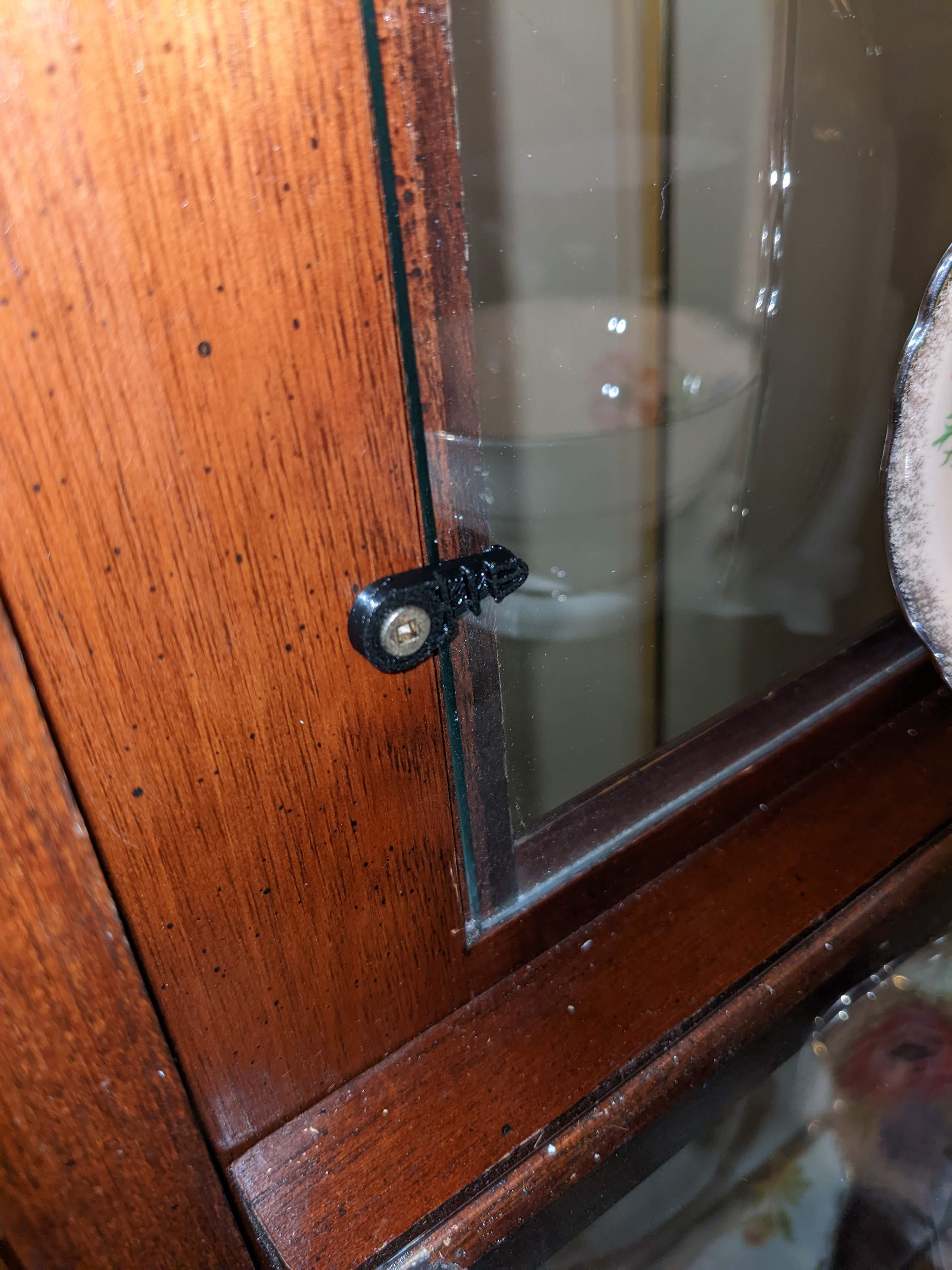 Glass Panel Clip