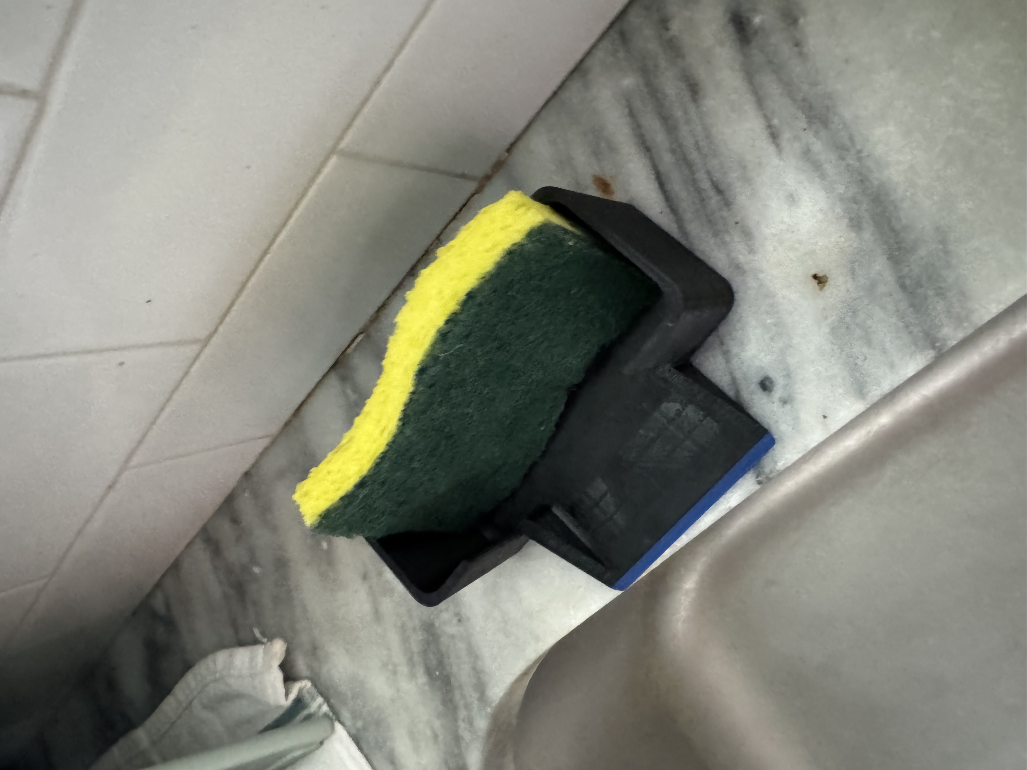 Kitchen Sponge Drain - photo 3