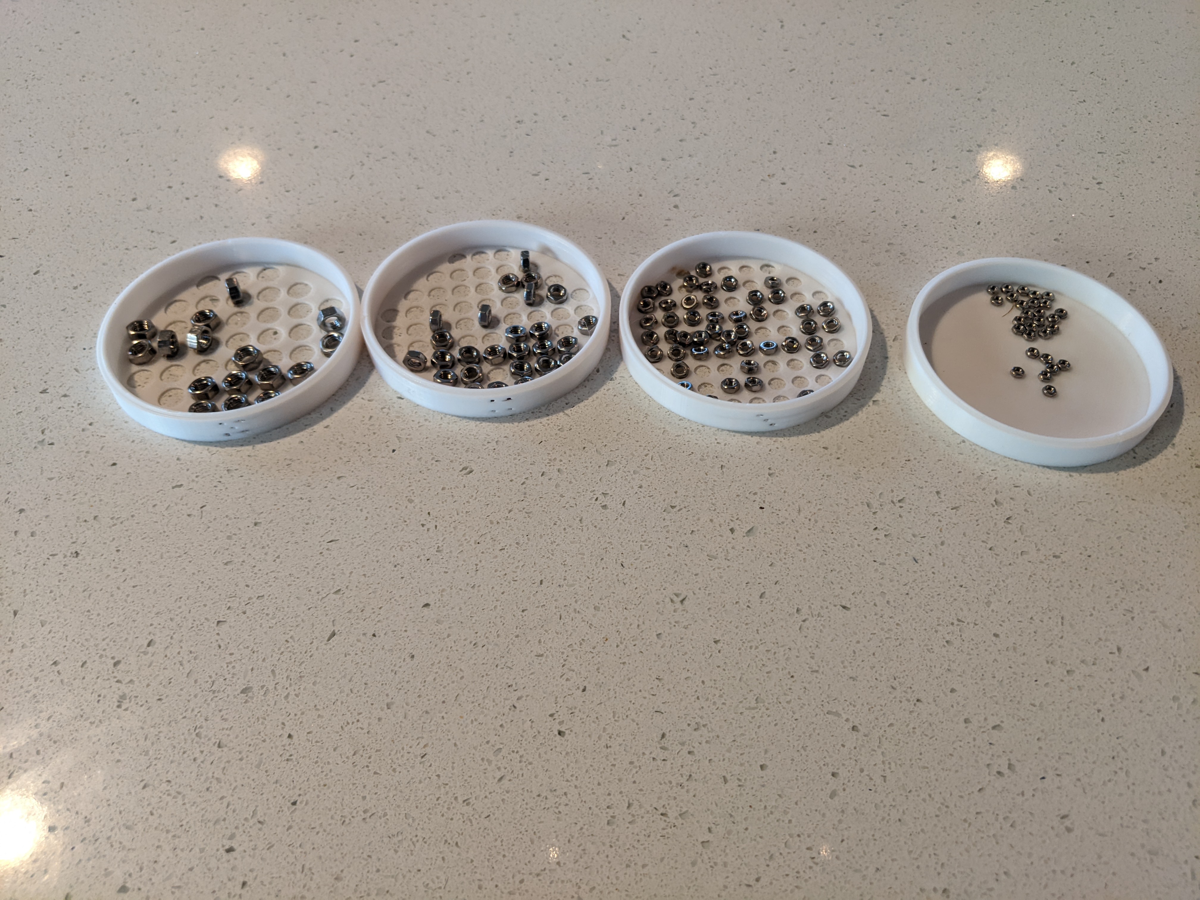 (Old version) Automatic metric nut sorter and stacking storage containers V1 - photo 2
