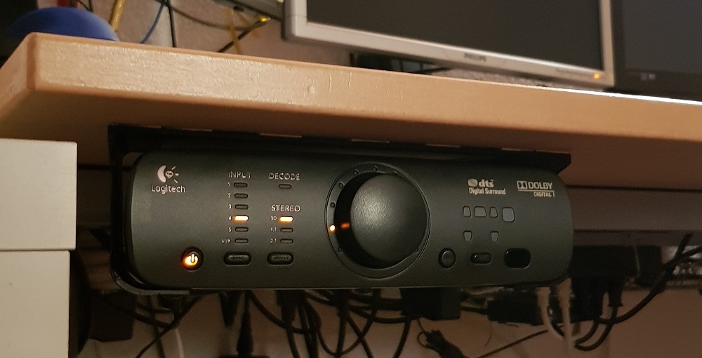 Logi Z906 Controller Mount - photo 4