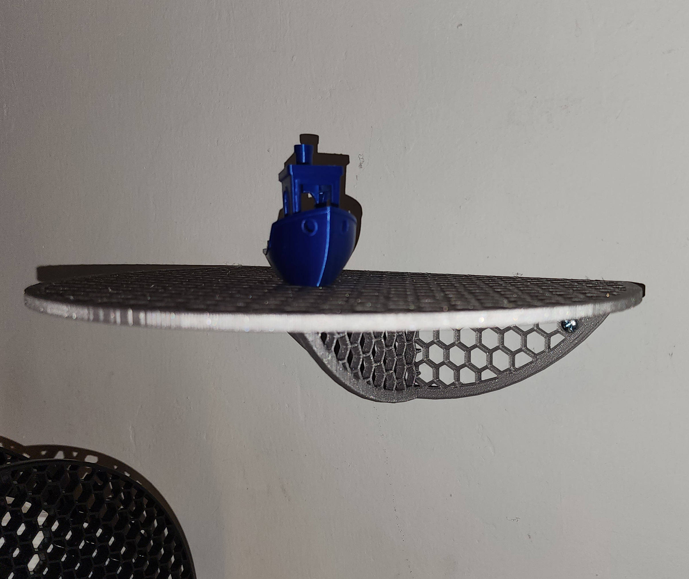 Round honeycomb shelf - wall mounted - photo 4