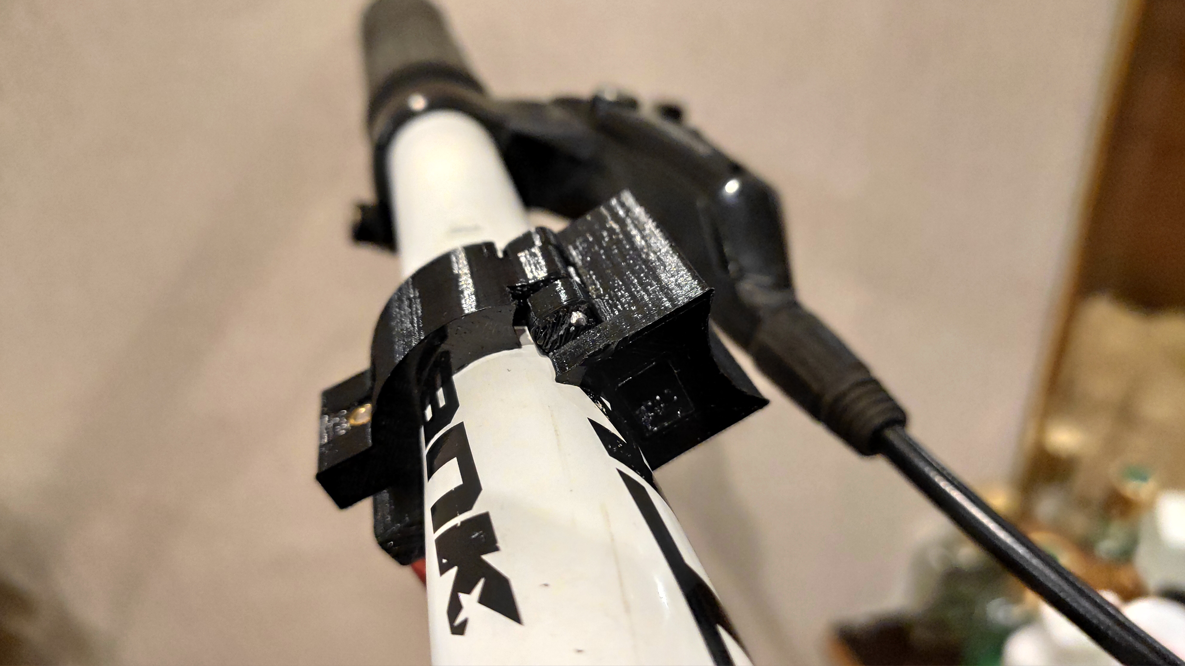Headlight LED torch clamp mount for bicycle - photo 4