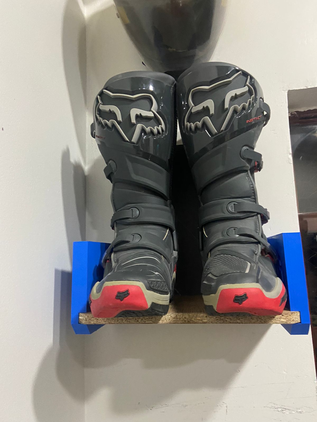 Wall shelf for enduro Boots / Repisa de pared para botas de enduro - photo 2