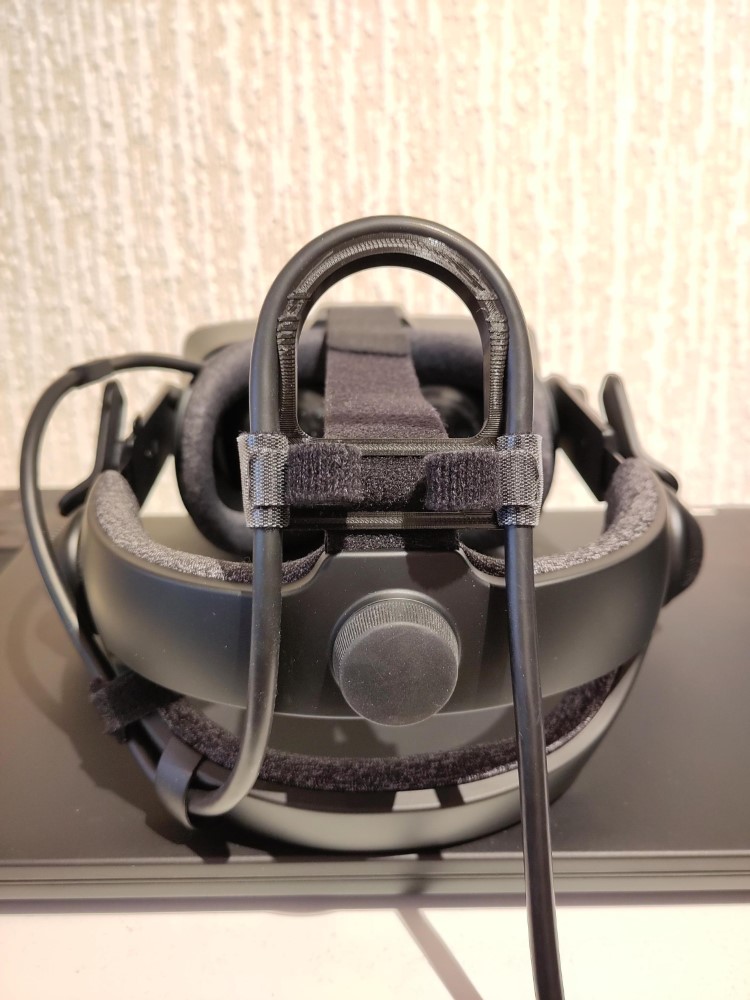 Valve Index cable strain relief with upper guide