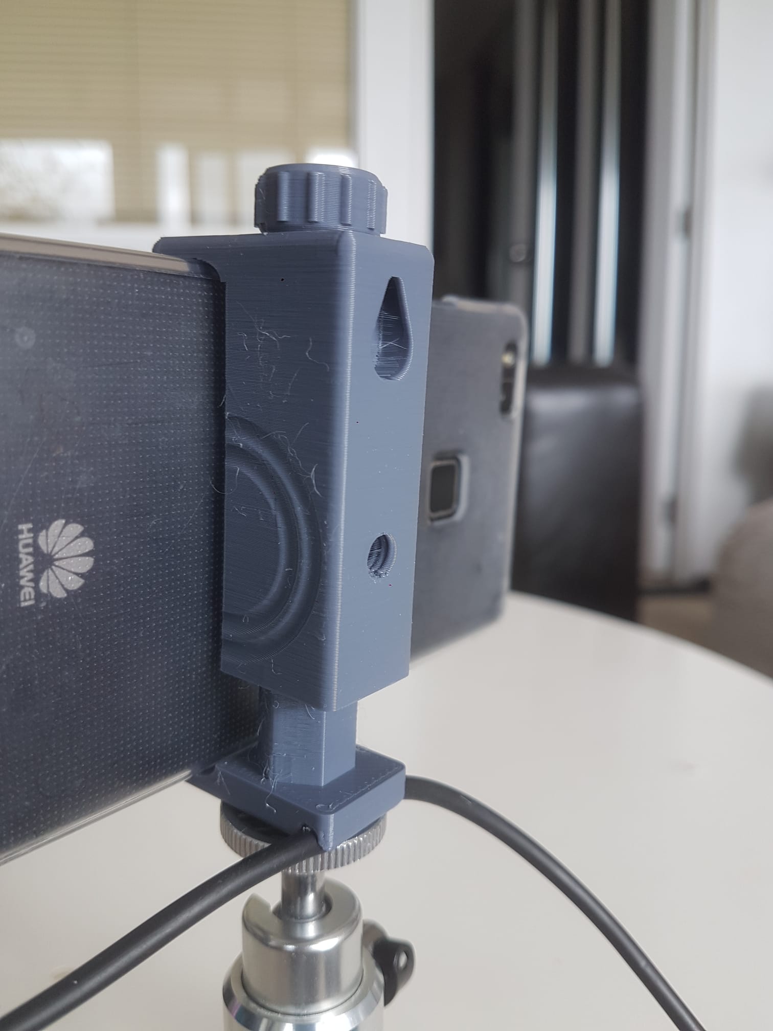 Ultimate tripod phone mount - photo 2