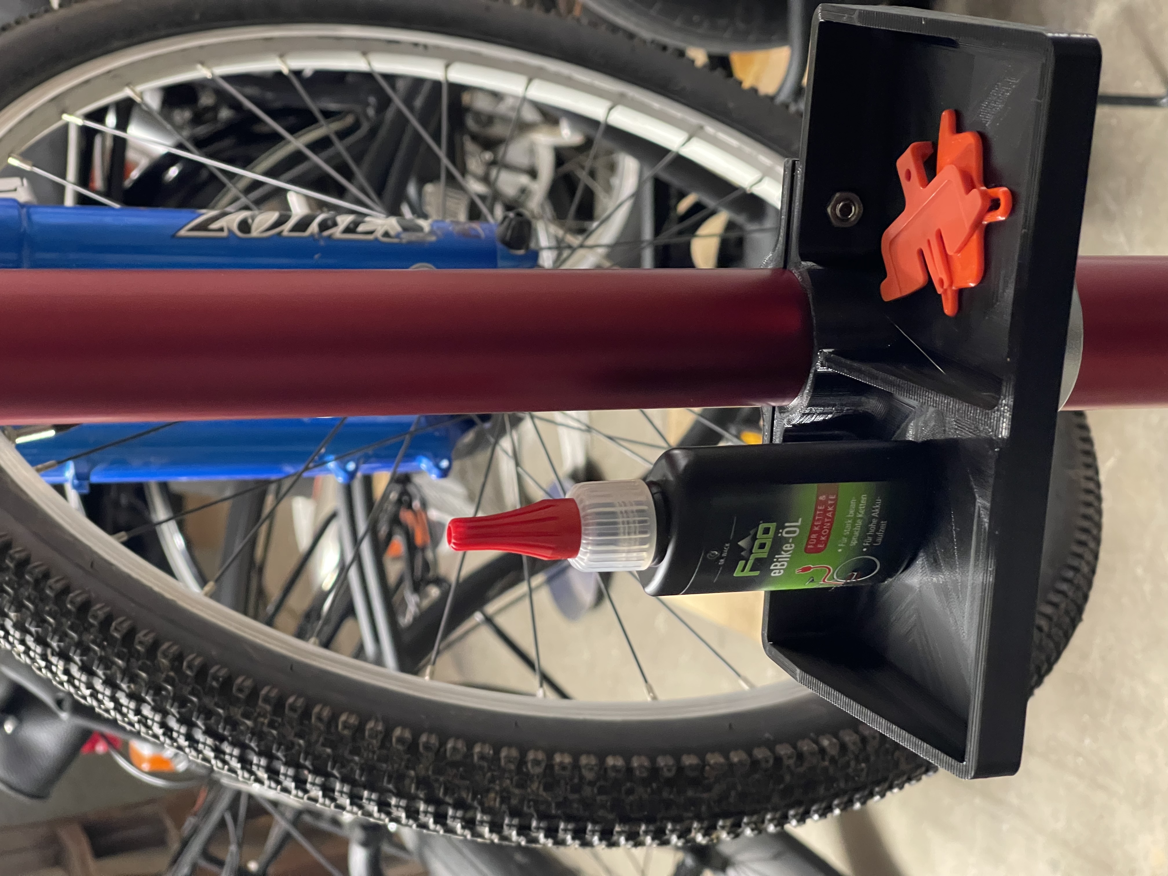 Small parts tray for Feedback Sports Pro-Elite bike repair stand