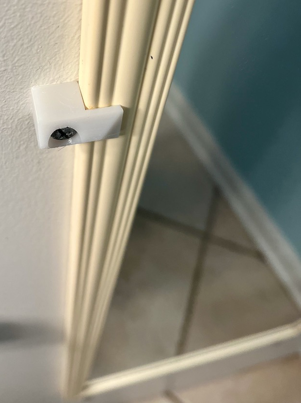 mirror mounting clip - photo 2
