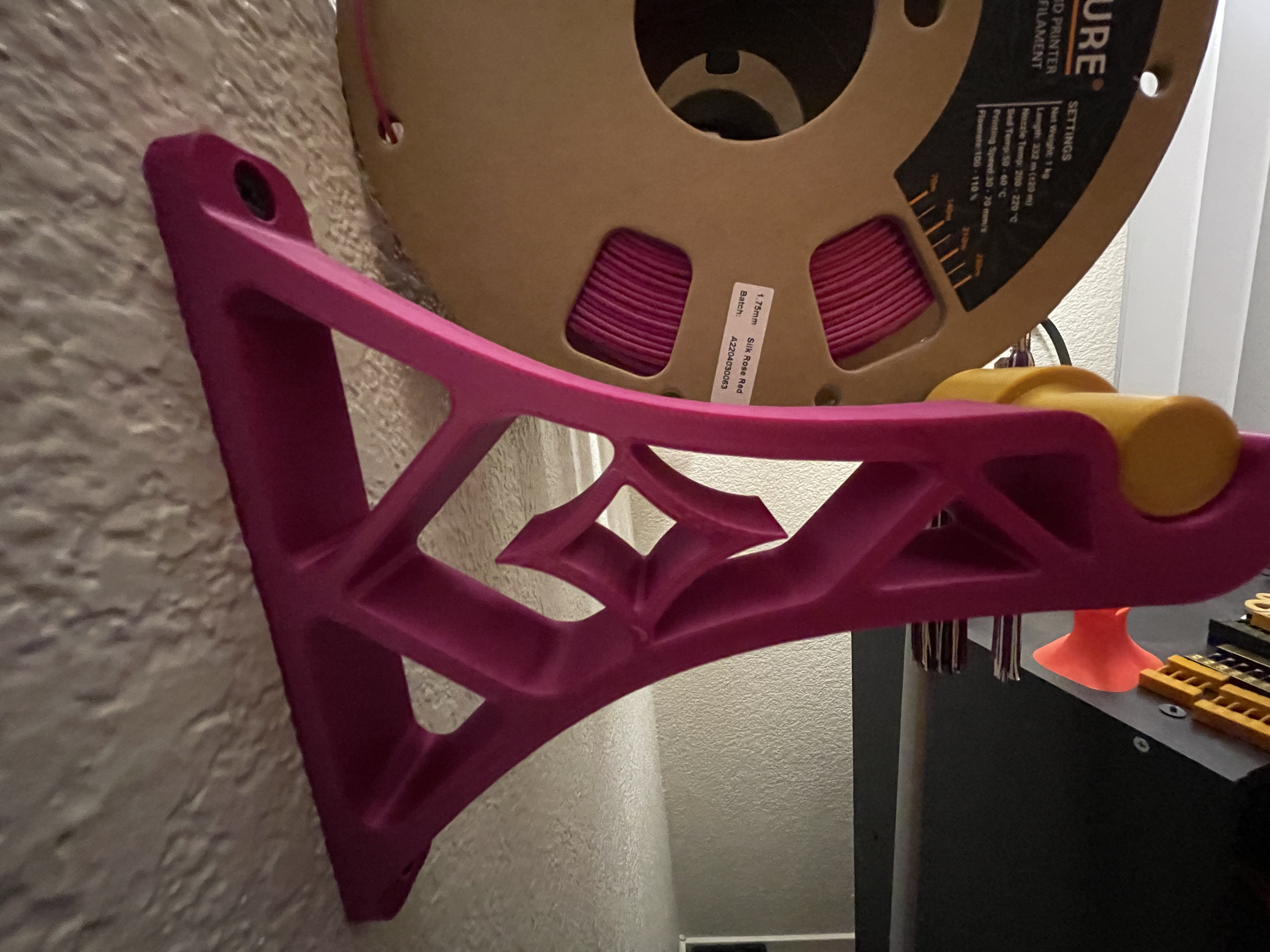 Spool Shelf for Wall
