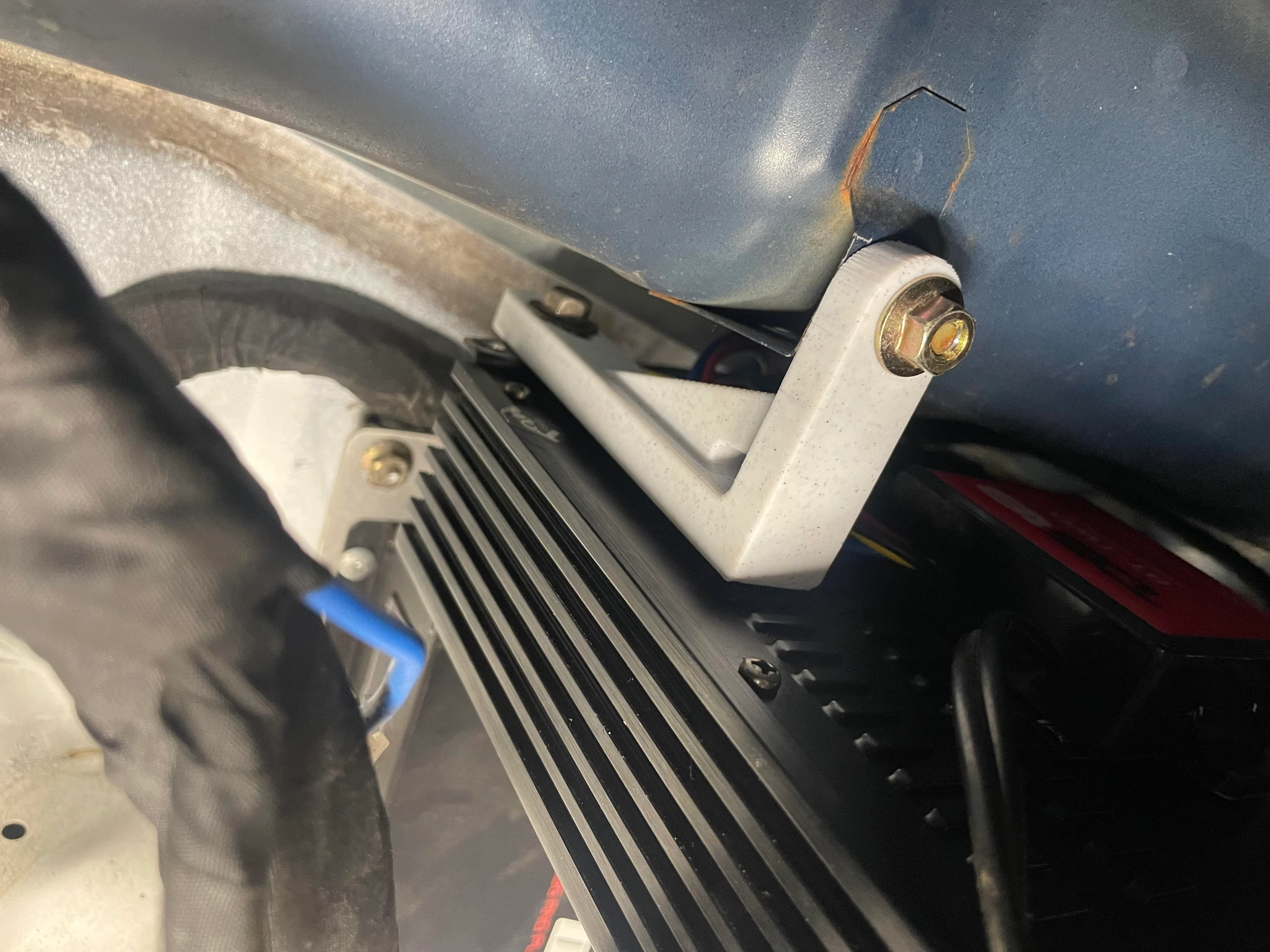 P.I.P. 1.5in Bar Clamp - photo 3