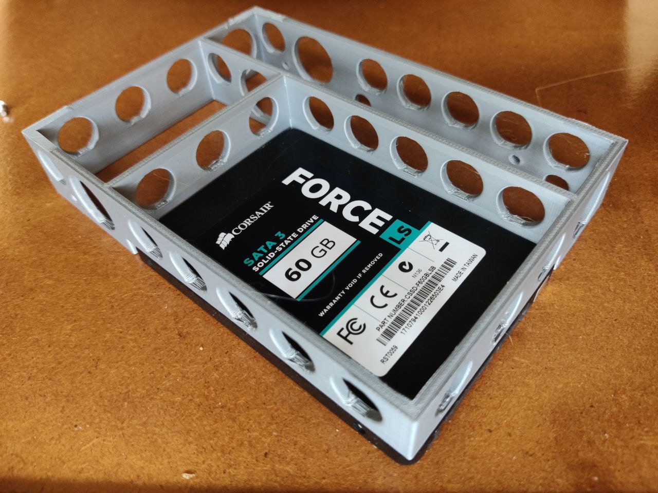 7mm 2.5" ssd adapter for 3.5" drive tray caddy - photo 2
