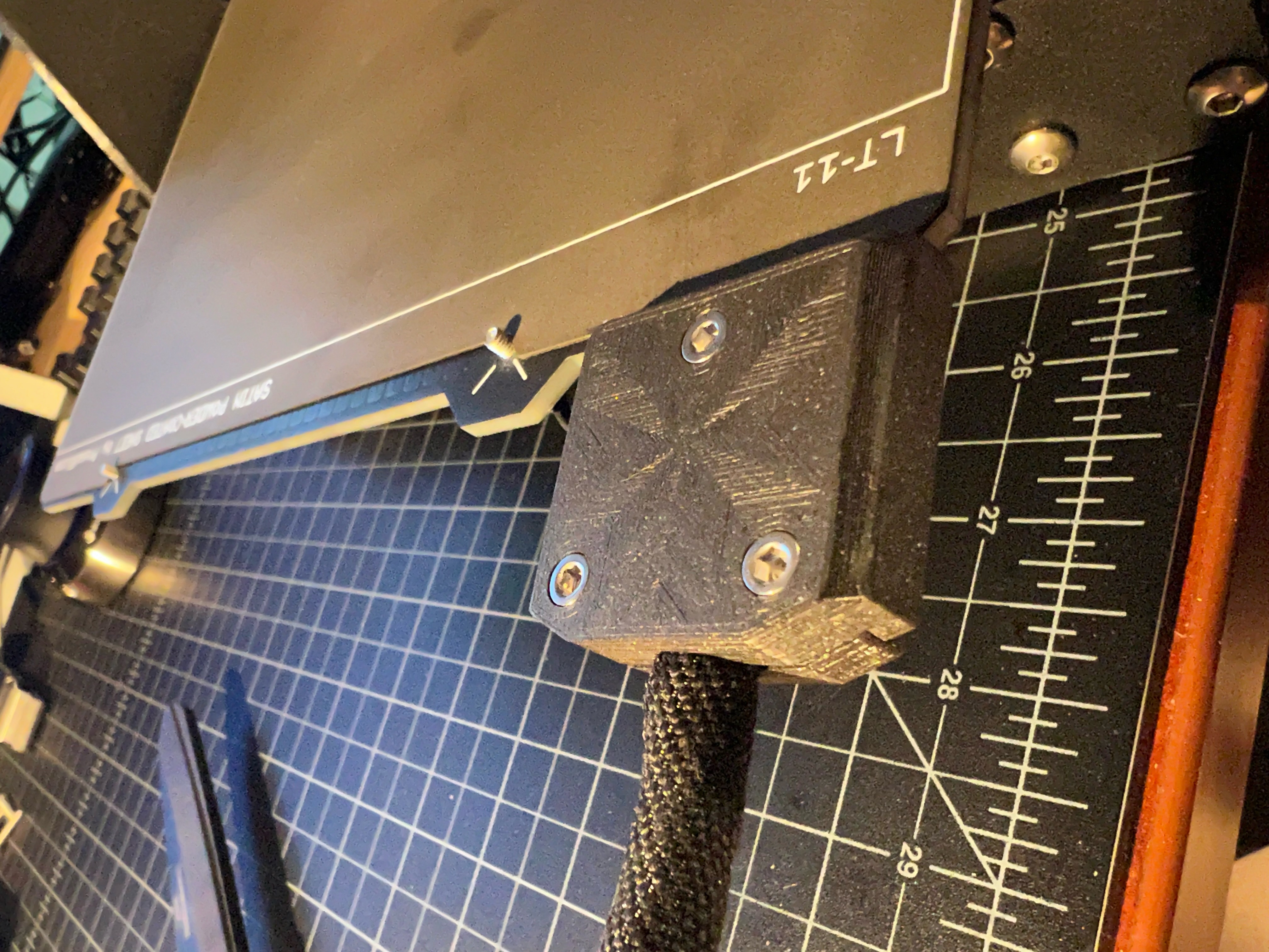Heatbed cable cover *Modified for interior room* - photo 3